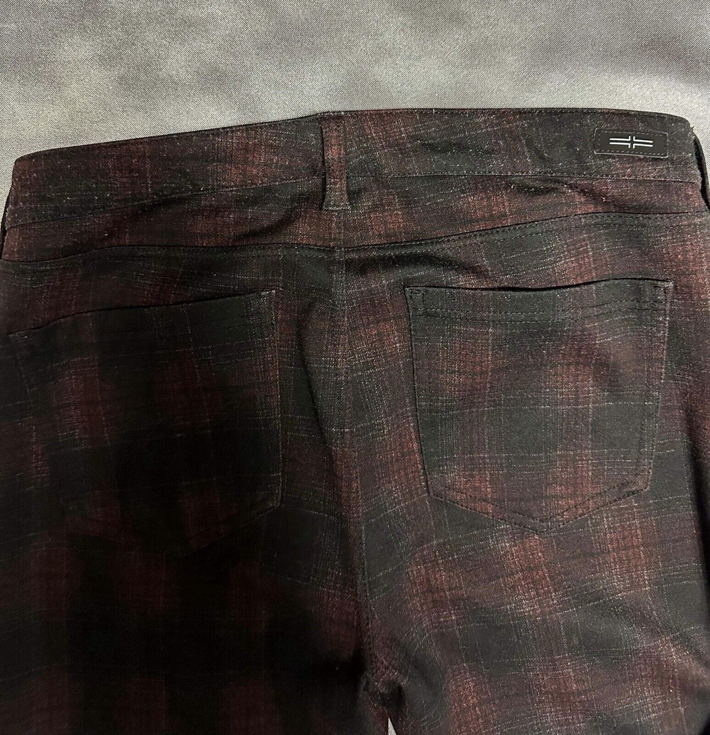 SIZE 8 Liverpool Plaid Dress Pants Women Burgundy/Black WCLTH