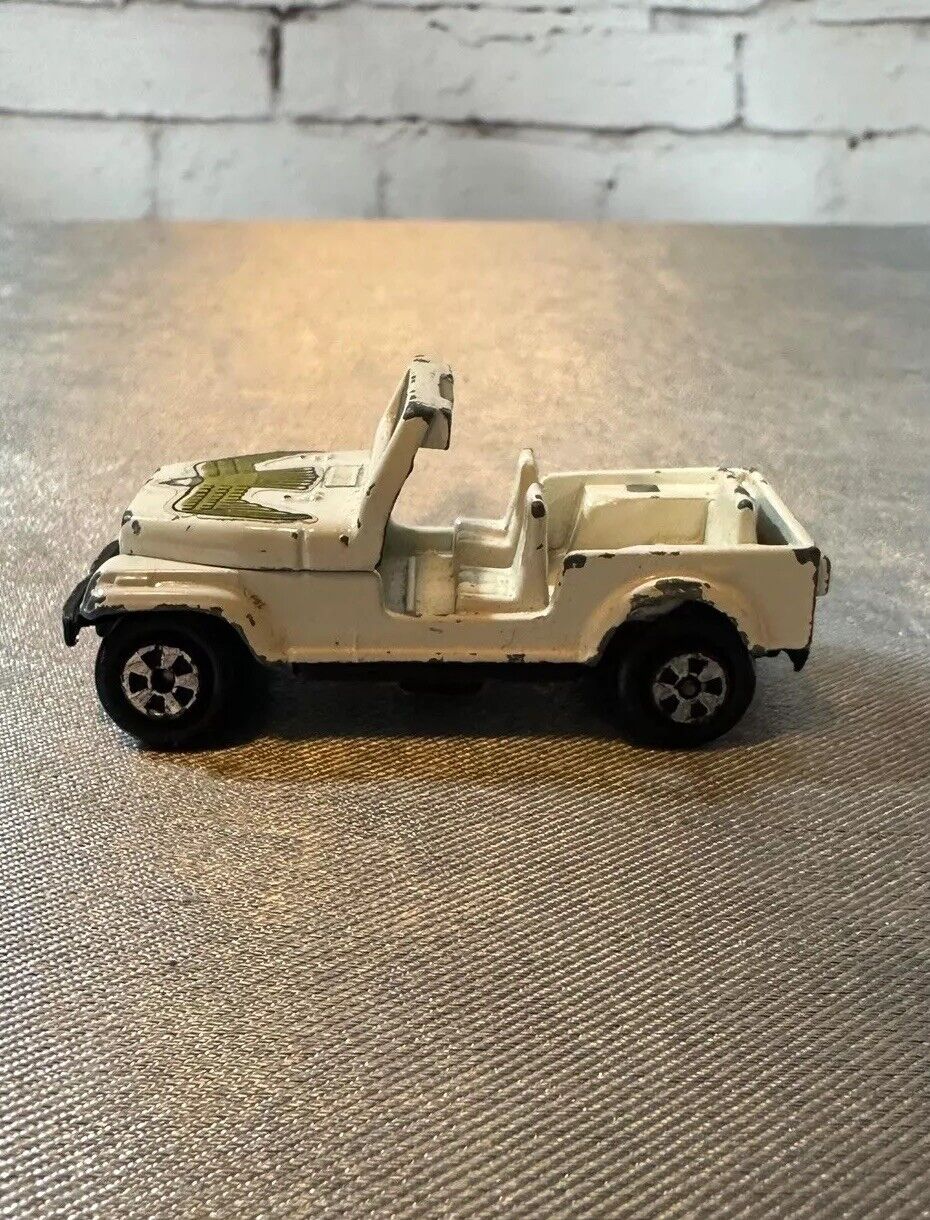 Vintage Ertl Daisy Duke’s Toy Jeep - Dukes Of Hazzard VTY