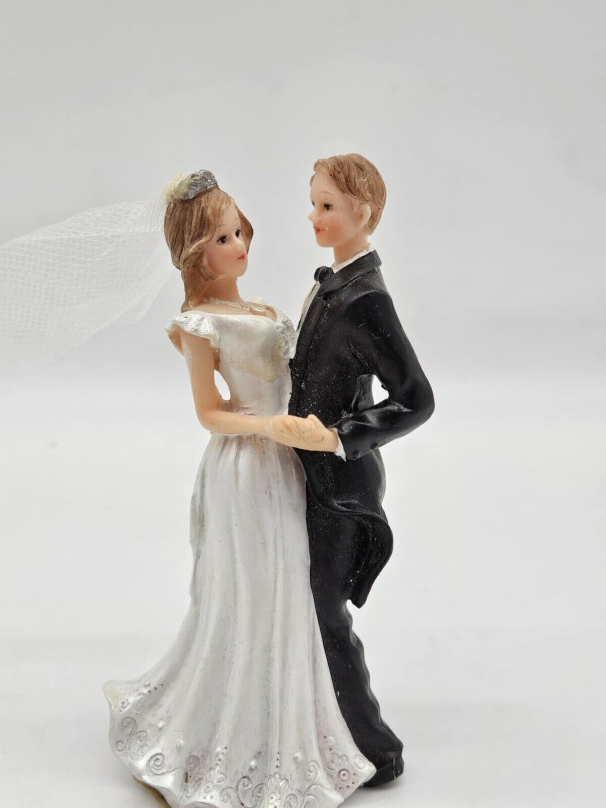 Vintage Romantic Groom Bride Resin Figurine Cake Topper Wedding