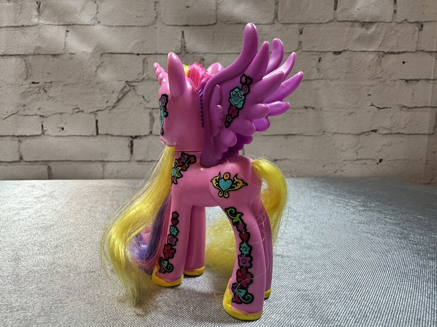 My little pony Princess Cadance Ponymania Friendship Blossom Collection G4 HTF