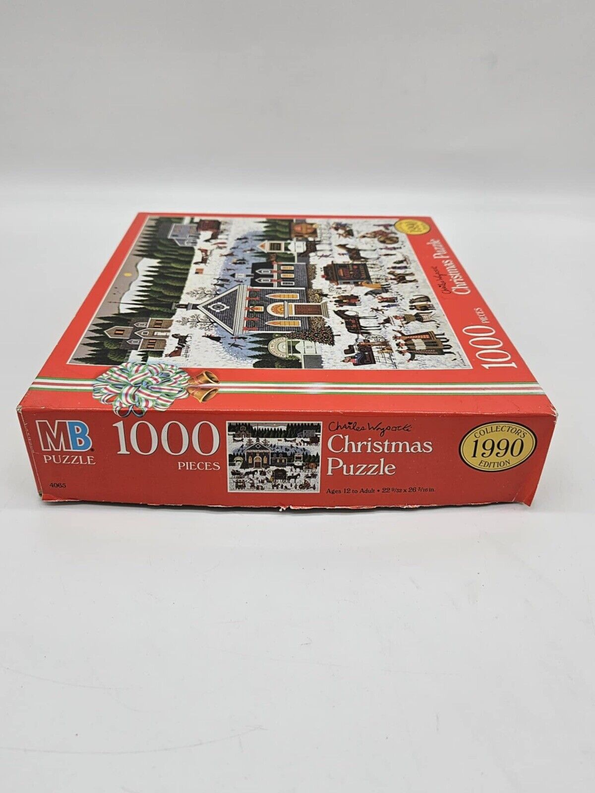 1989 Charles Wysocki's CHURCHYARD CHRISTMAS #4065 1000pc Puzzle COMPLETE