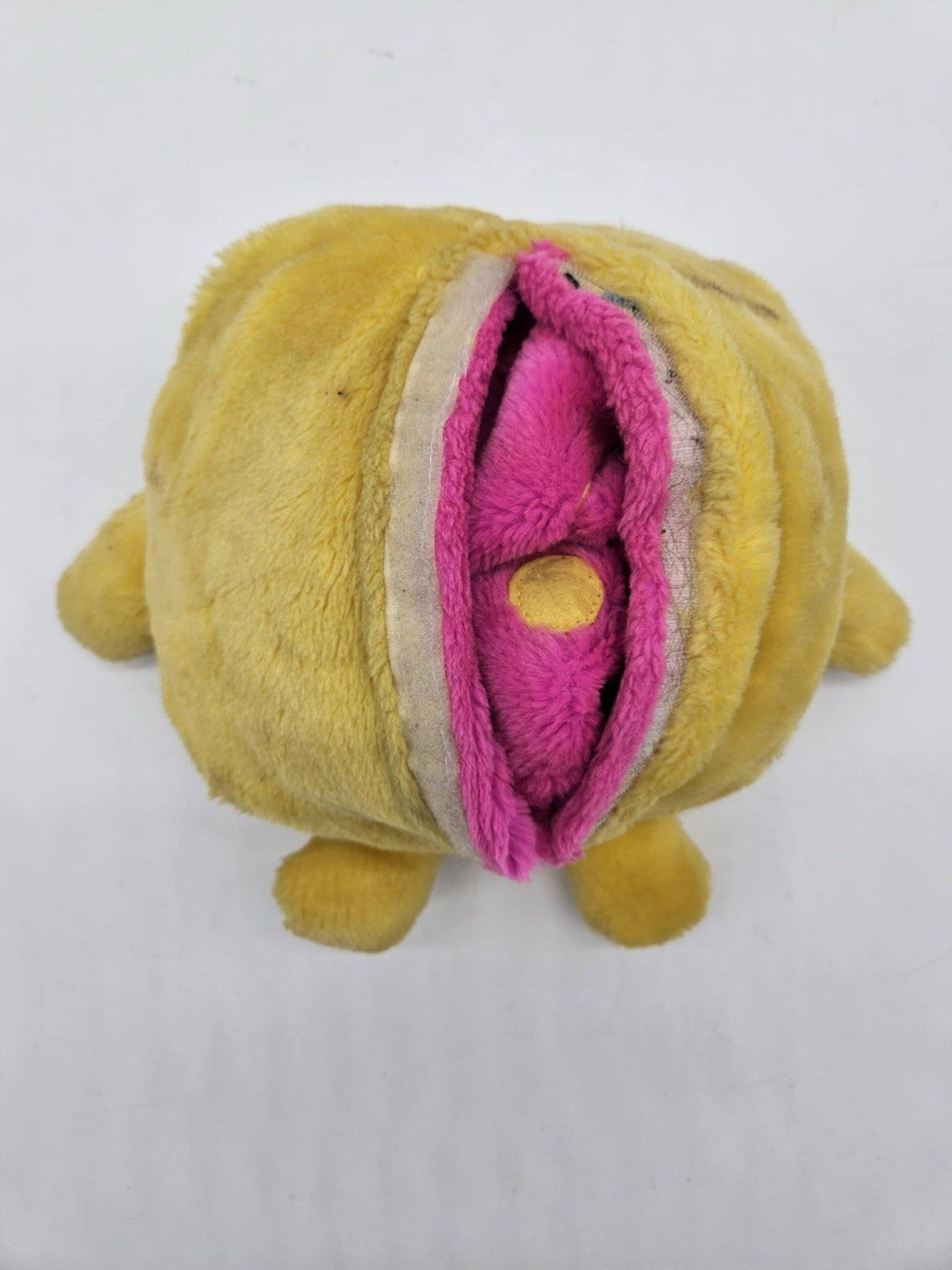 1997 TAMAGOTCHI PLUSH TRANSFORMABLE YELLOW SMILEY FACE
