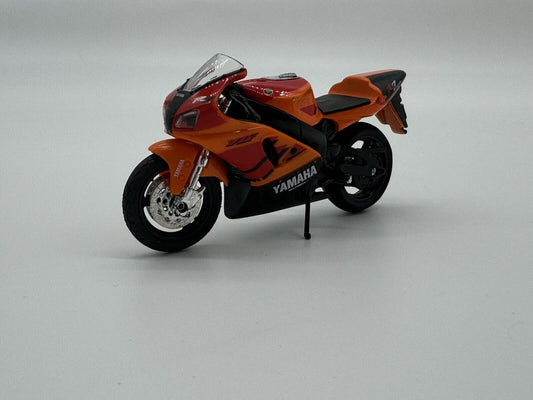 YAMAHA YZF-R7 MOTORCYCLE 1/18 SCALE COLLECTIBLE DIORAMA DIECAST MODEL BIKE