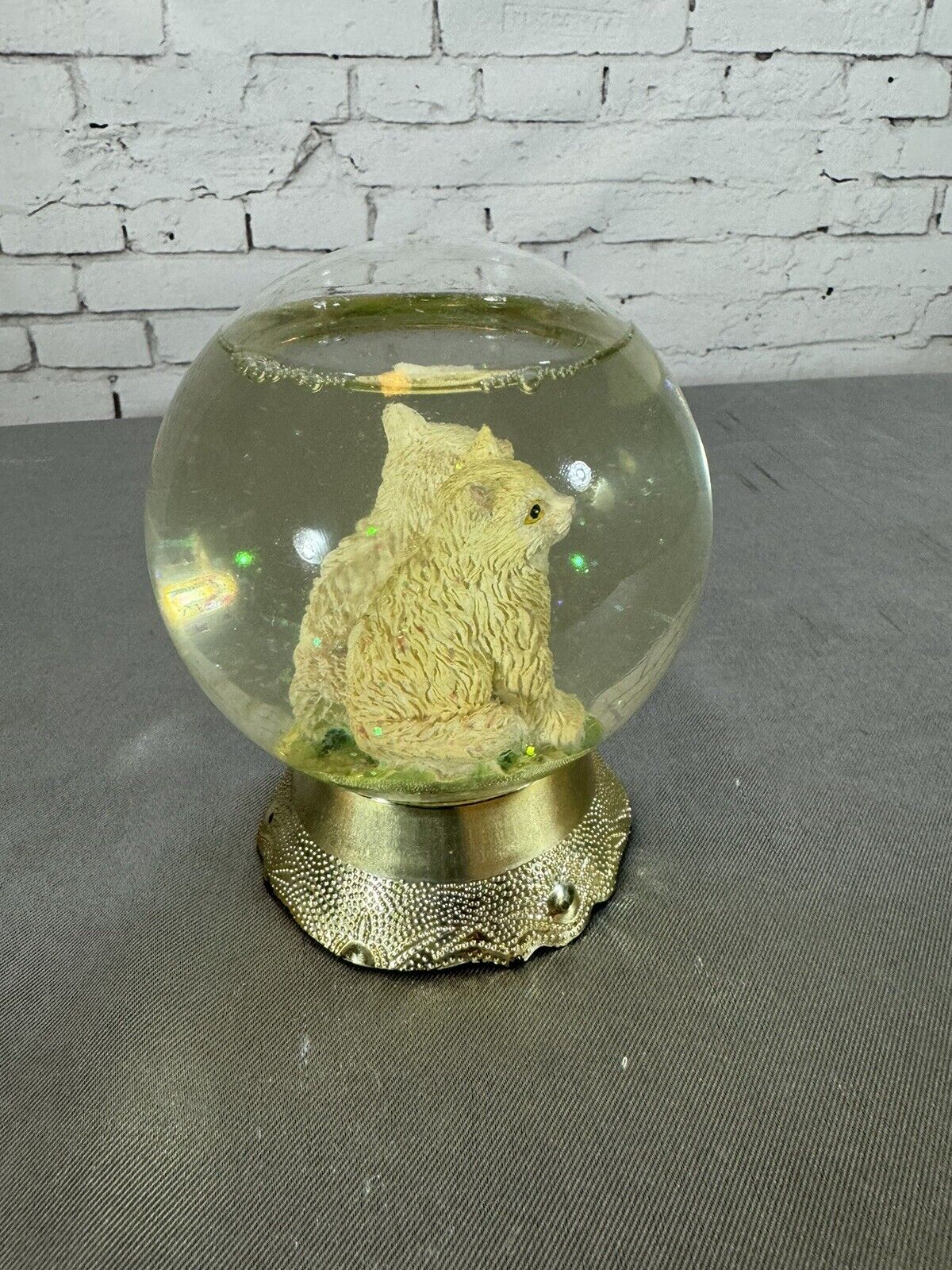 Vintage Eleco Kitten Snow Globe VHD