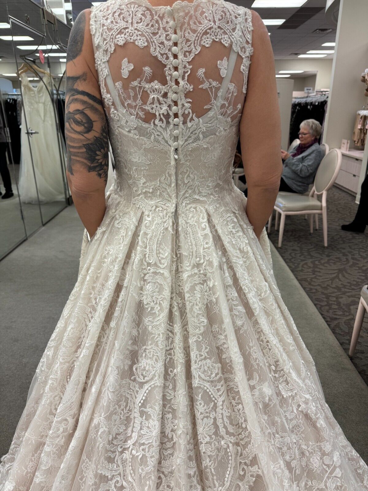 ✨ NEW✨ Size 12 GORGEOUS OLEG CASSINI wedding dress with POCKETS!!