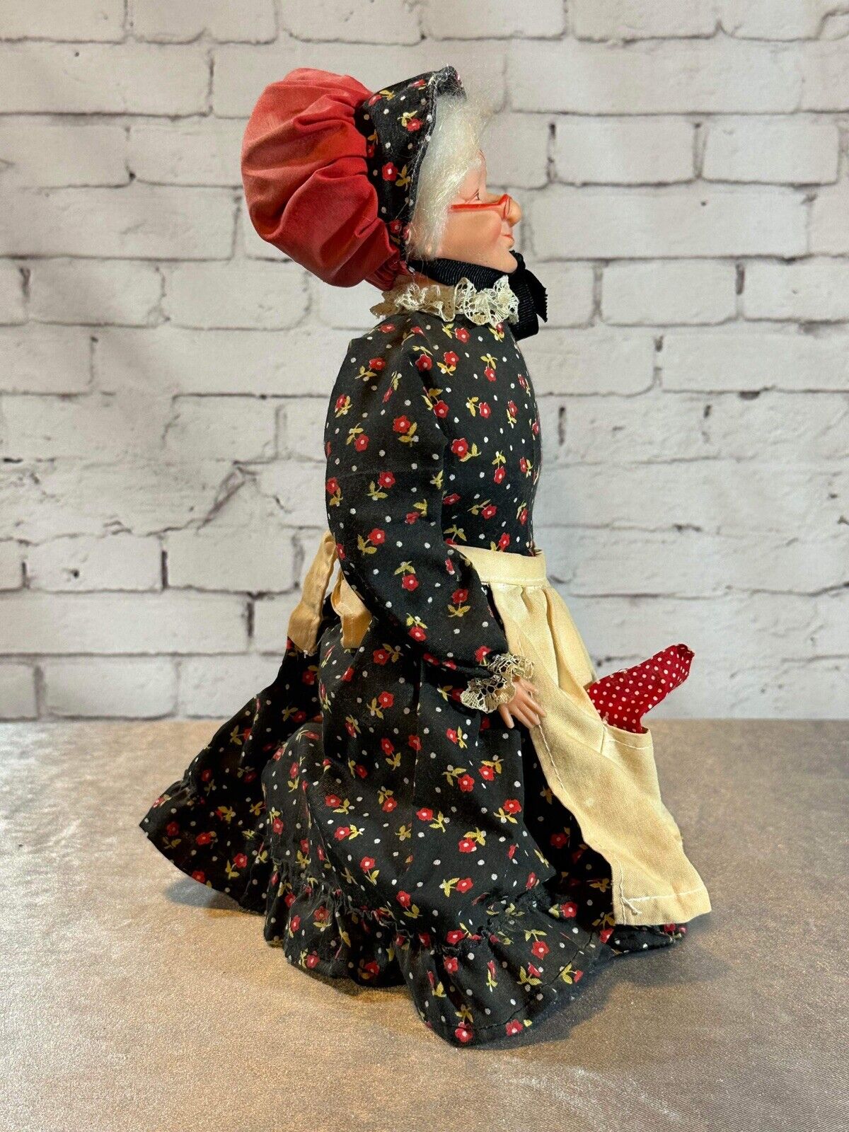 Vintage Handmade DISH SOAP BOTTLE DOLL Doorstop Country Prairie Granny TNO QCC
