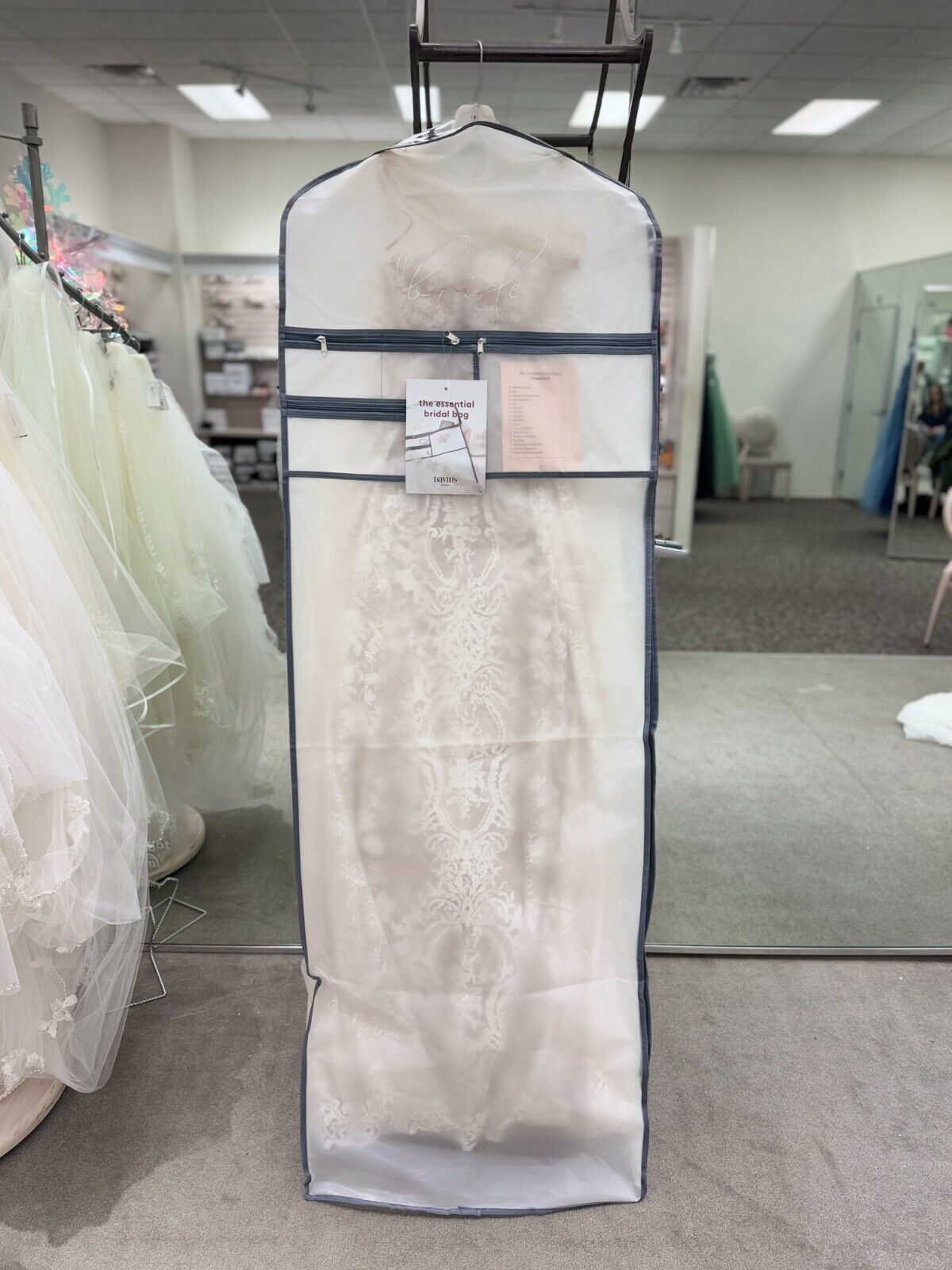 ✨ NEW✨ Size 12 GORGEOUS OLEG CASSINI wedding dress with POCKETS!!