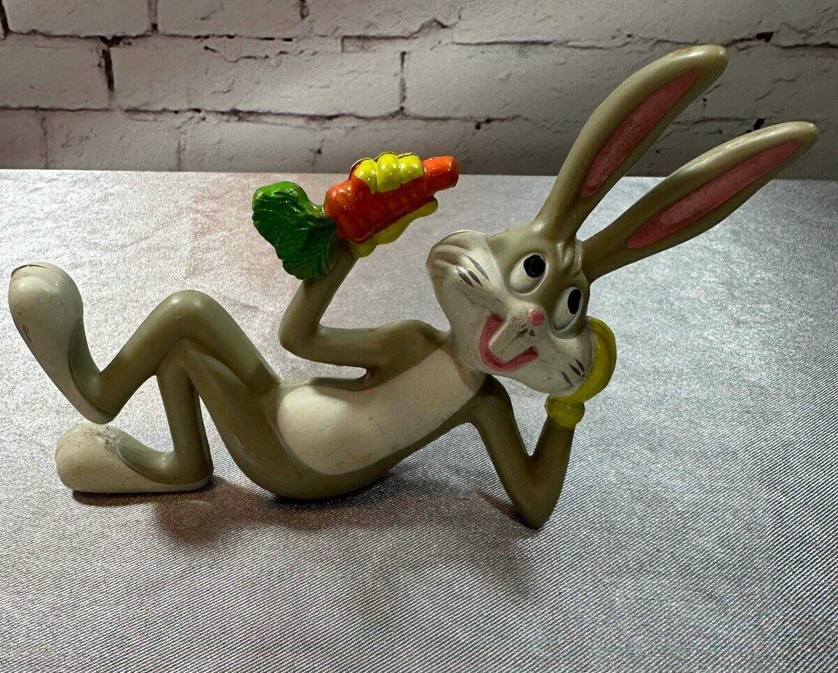 Vintage 1972 Bugs Bunny Hard Plastic Warner Bros Cake Topper/Figurine VTY TNO
