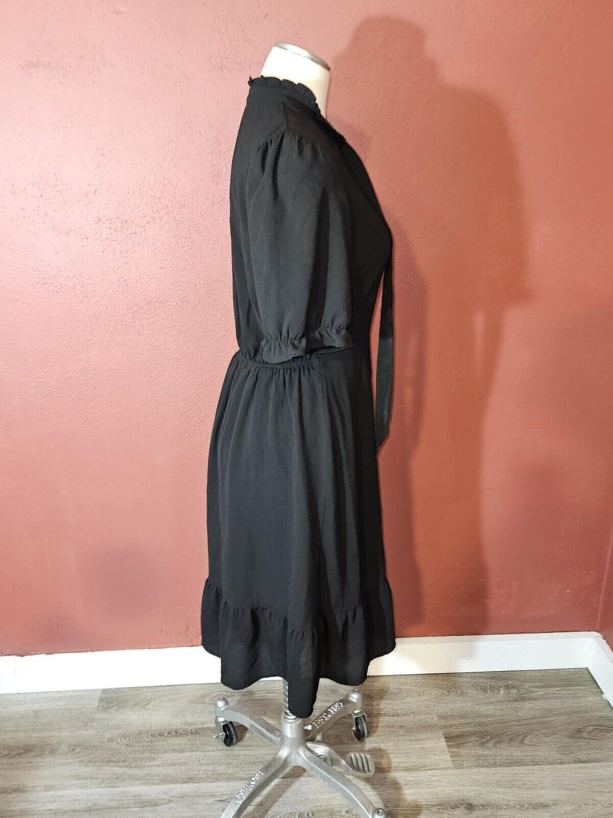 Woman’s Monteau Short Sleeve Black Dress Sz L