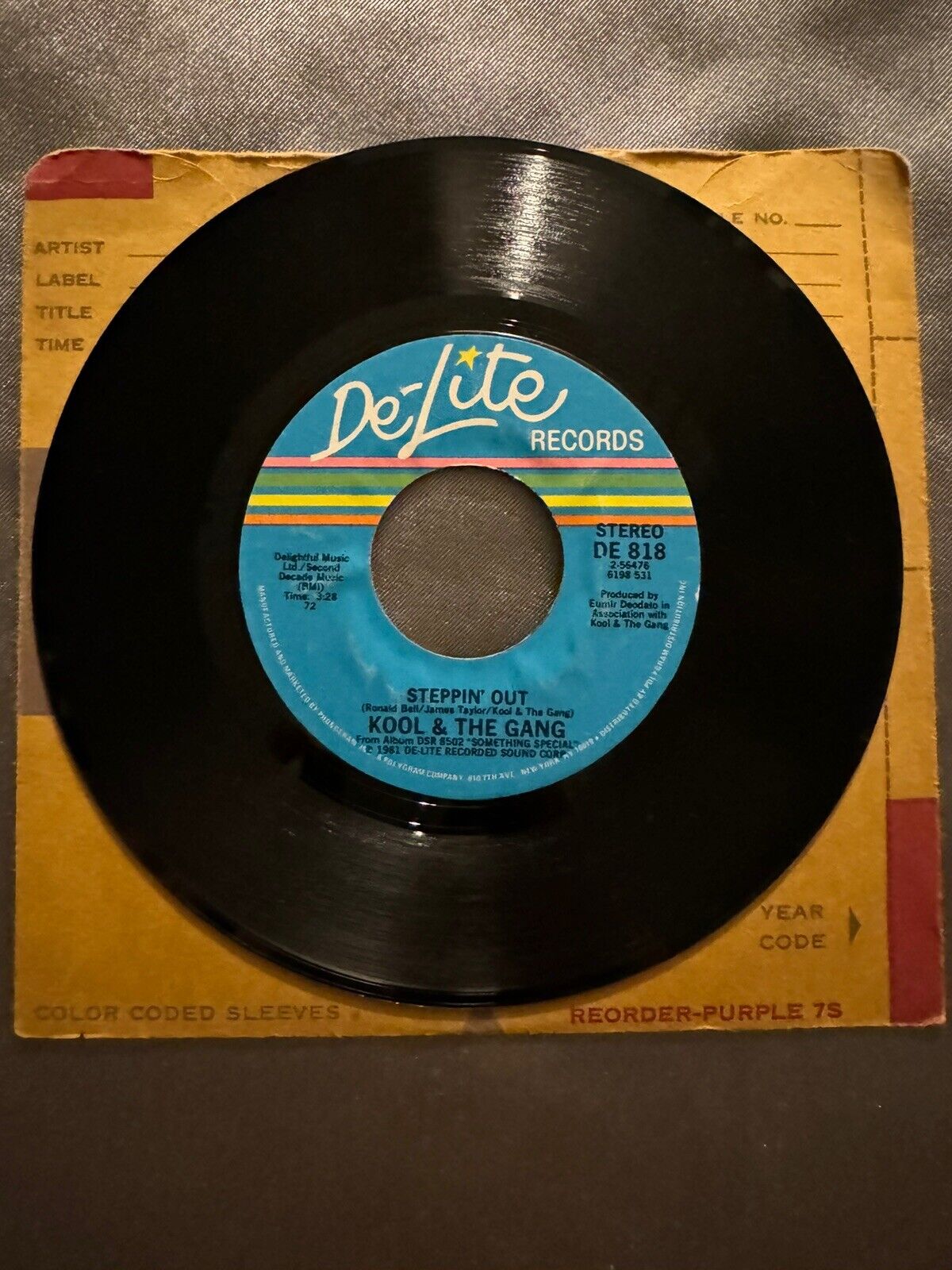 KOOL & THE GANG-Love Festival/ Steppin Out- 7" 45RPM Vinyl Record