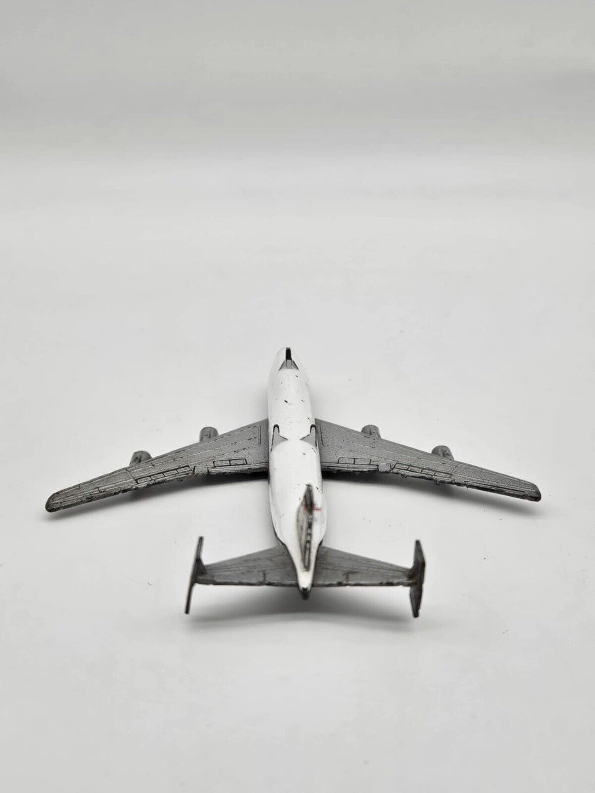 Vintage White Diecast Boeing 747 Model Airplane Toy VTY