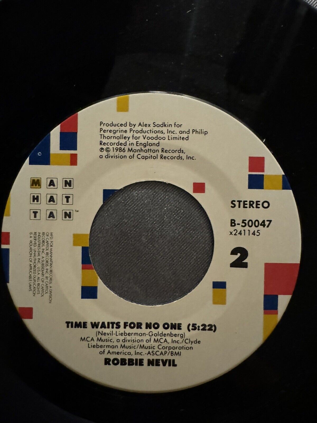 7" Vinyl 45 Record Robbie Nevil C'est La Vie Time Waits For No One