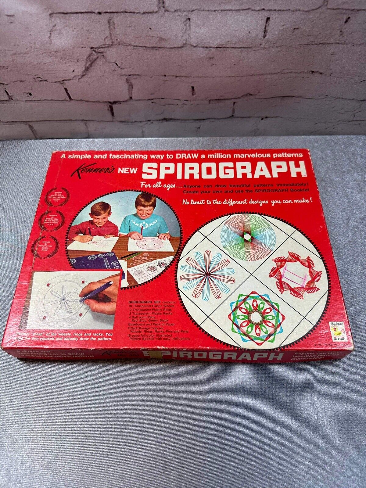Vintage 1967 Kenner's Spirograph 401 Art Drawing Set Red Tray VGM