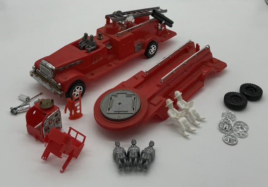 VINTAGE MPC FIRE TRUCK PLASTIC FIREMEN TRUCK, FIGURES & MORE VTY