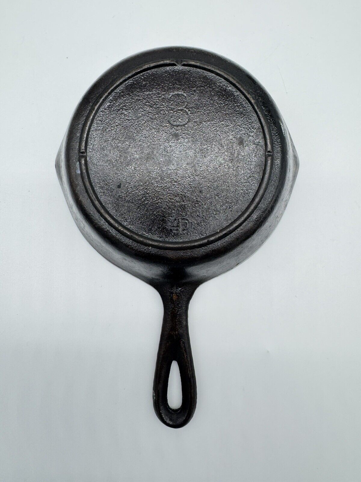 Vintage Unmarked 4D Cast Iron Skillet w/ Heat Ring Cookware 8