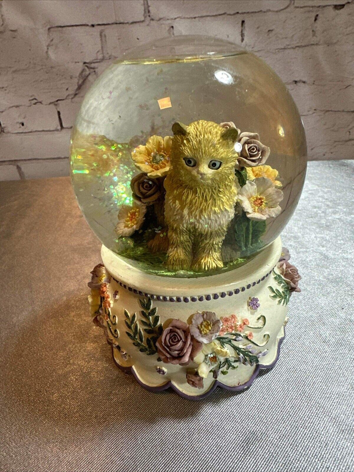 MUSICAL "YOU ARE MY SUNSHINE" CAT SNOW GLOBE - WESTLAND VFG