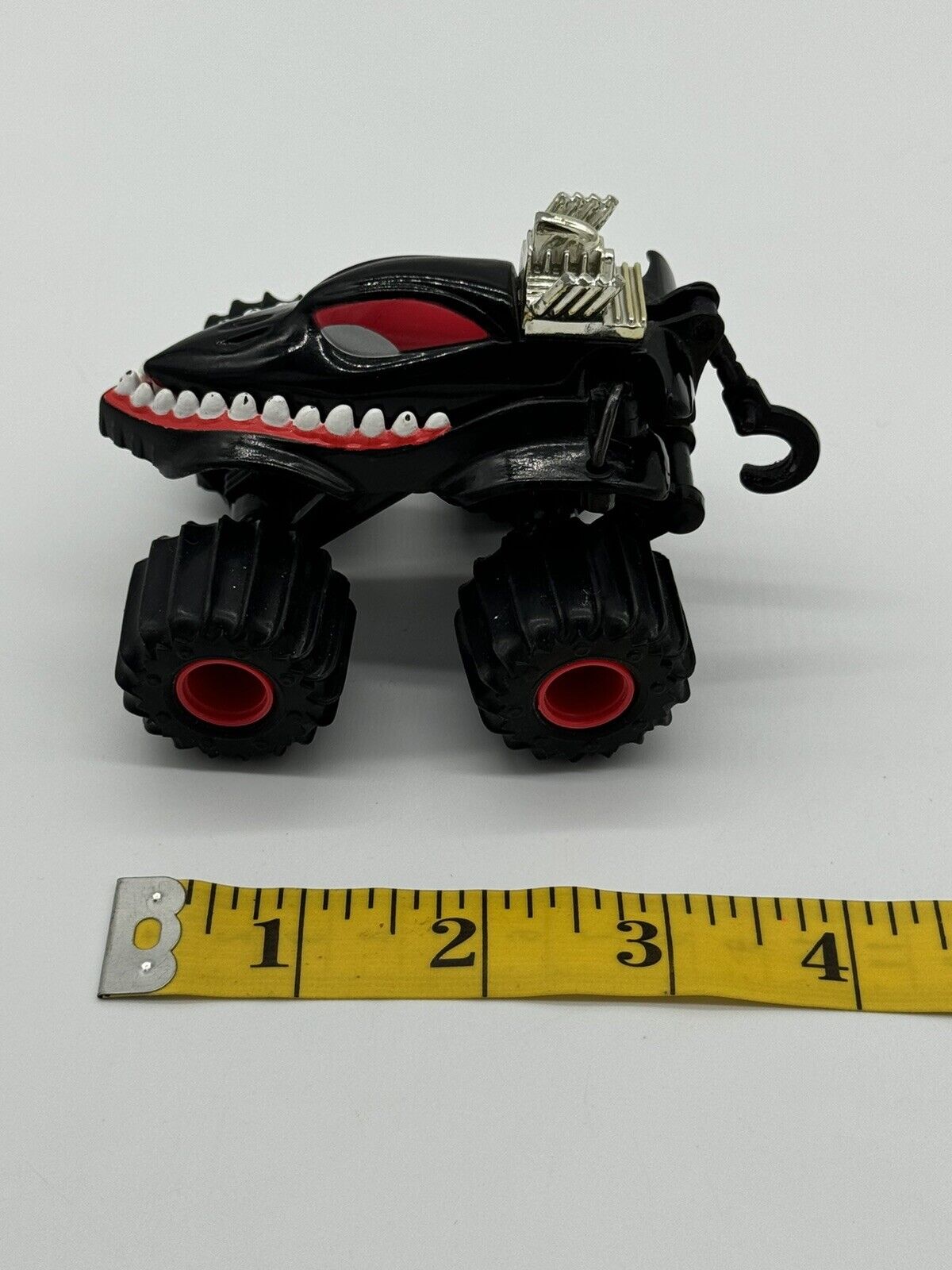 Vintage DarkClaw Hot Wheels: Attack Pack Monster Truck (1992) VTY 006