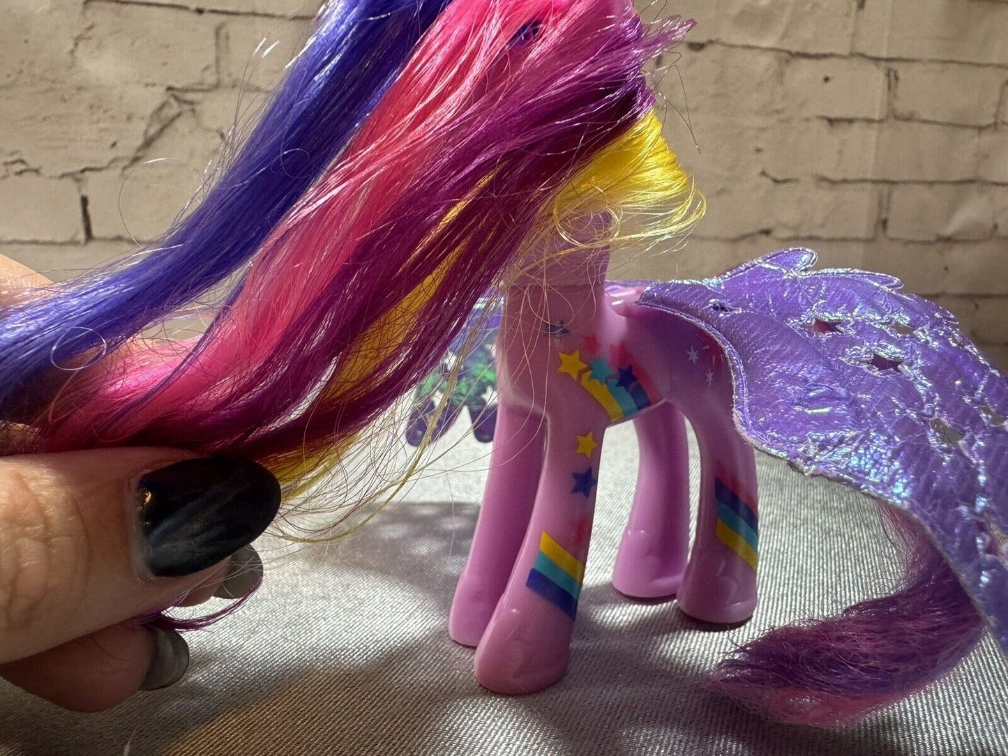 Twilight Sparkle Fantastic Flutters My Little Pony iridescent wings MLP FiM VTY