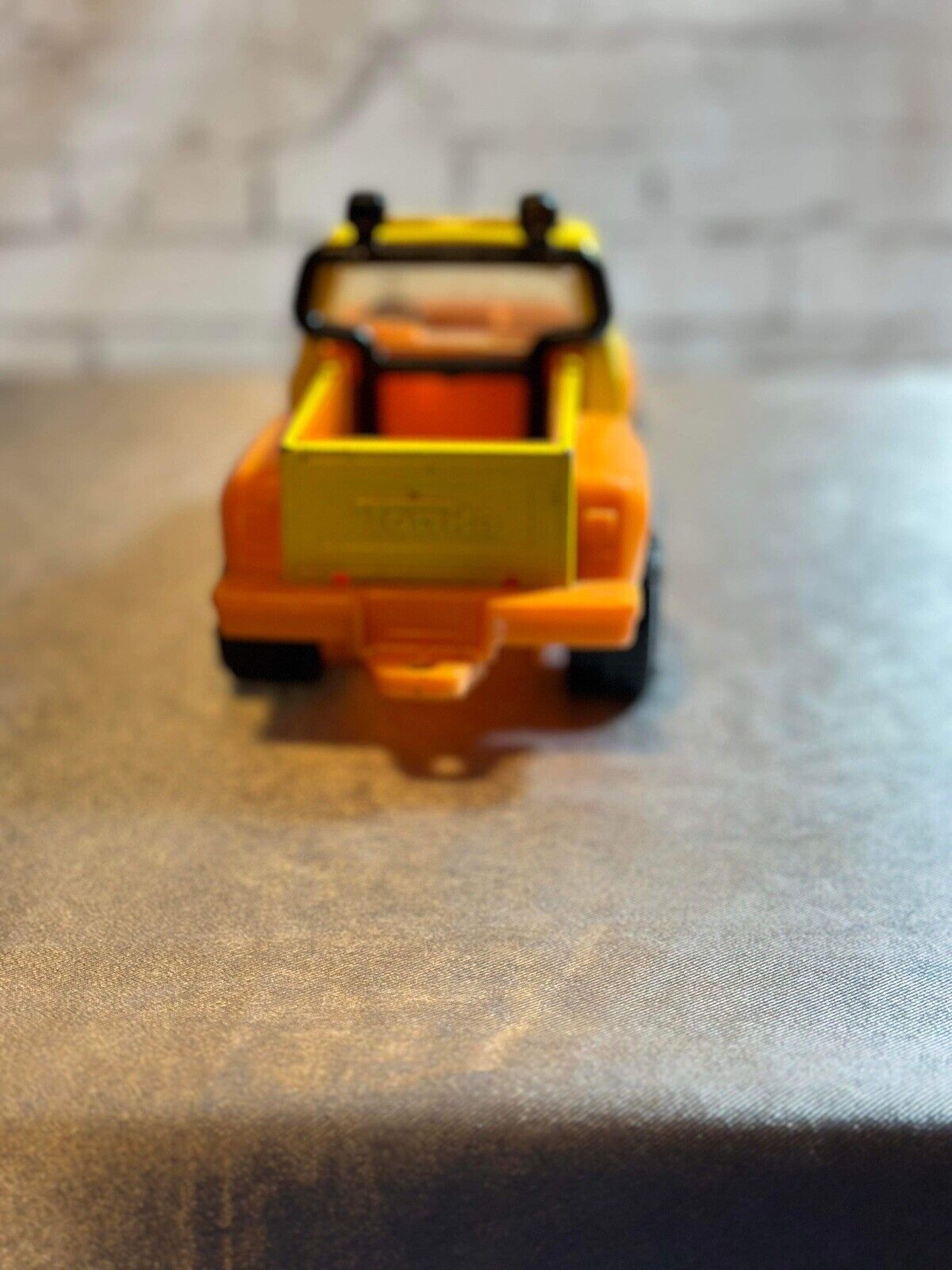 VTG Tonka Yellow Orange Side Step Pickup Truck Pressed Steel & Plastic 1979 VTY