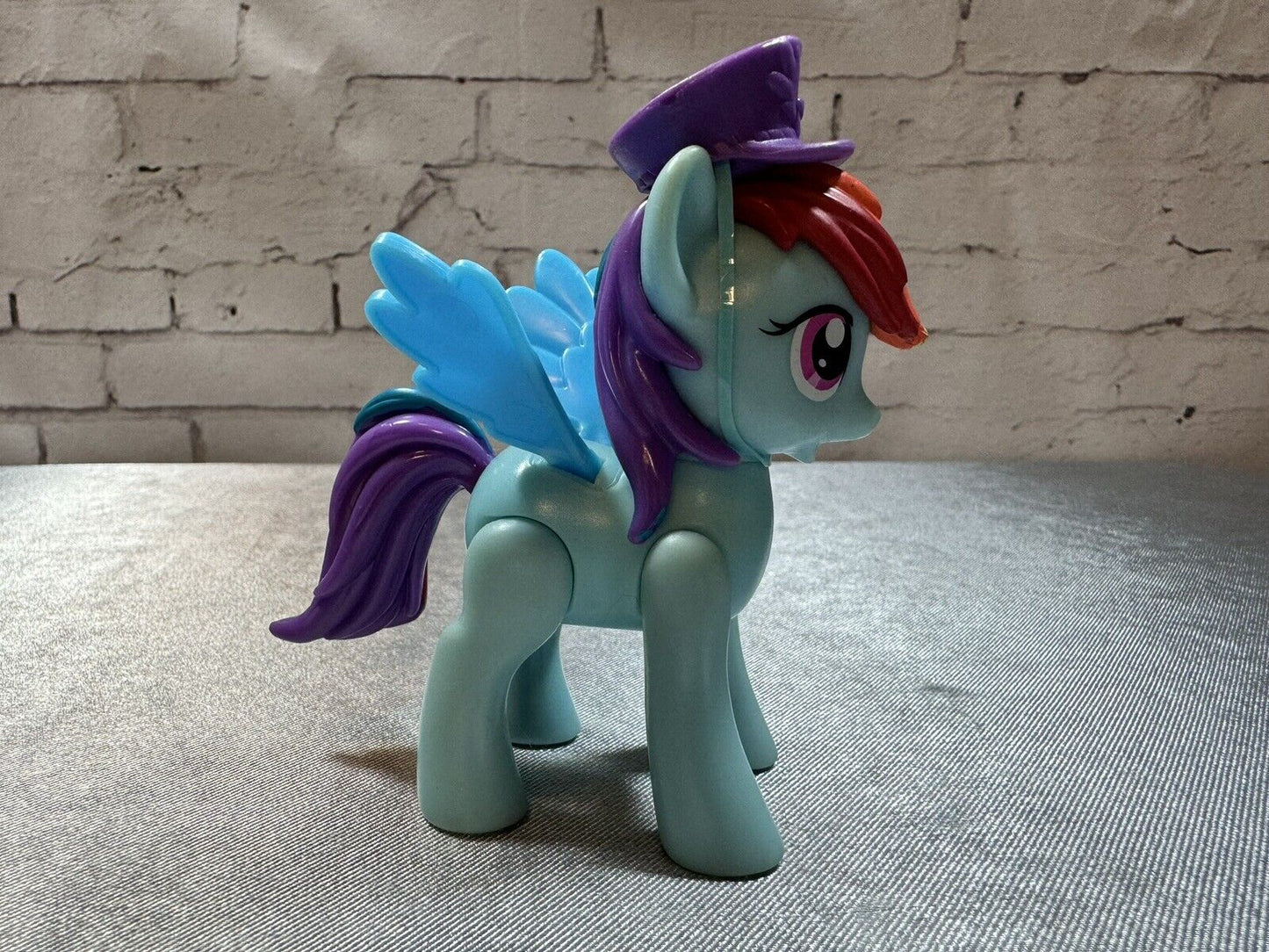 My Little Pony: Rainbow Dash Vinyl Figure 32801 VTY
