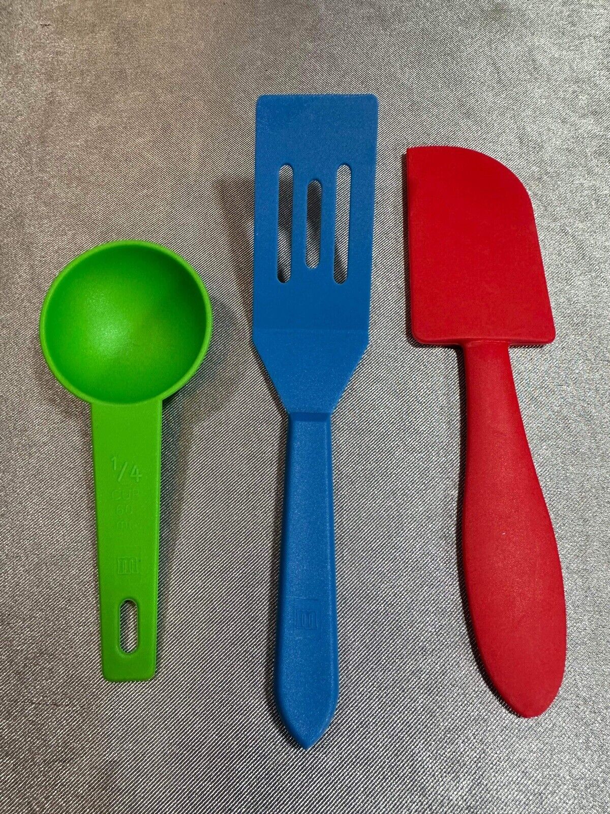 22 Pc M&M Baking Kit - Never Used - Fun Kids/Family Activity Set VCTY