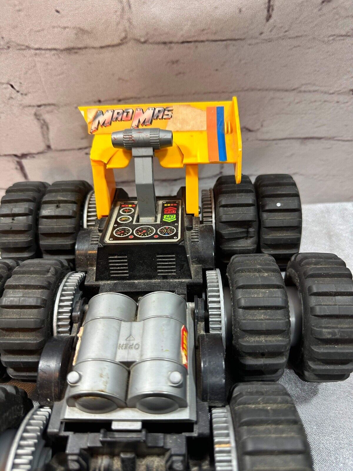 Vintage 1986 TOMY Mad Masher Monster Machine VTY 003