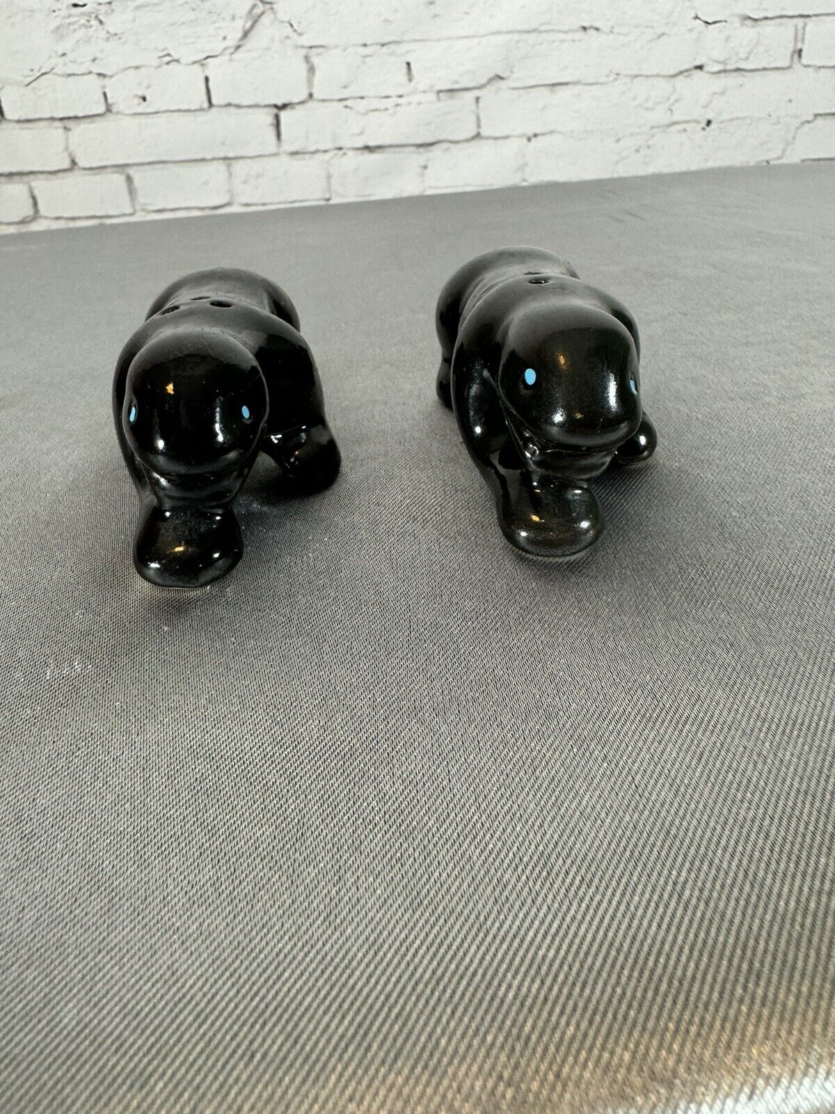 Vintage Artmark Ceramic Salt and Pepper Shakers Black Panthers Blue Eyes 5" TNO