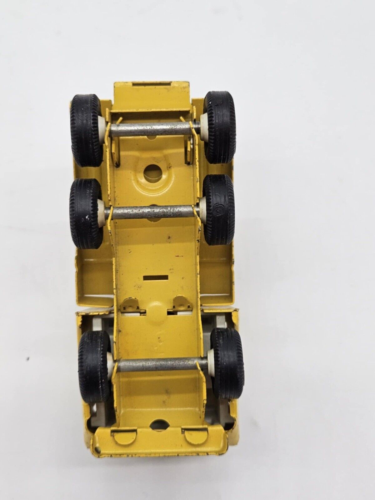 VINTAGE TONKA YELLOW CEMENT TRUCK  TOY