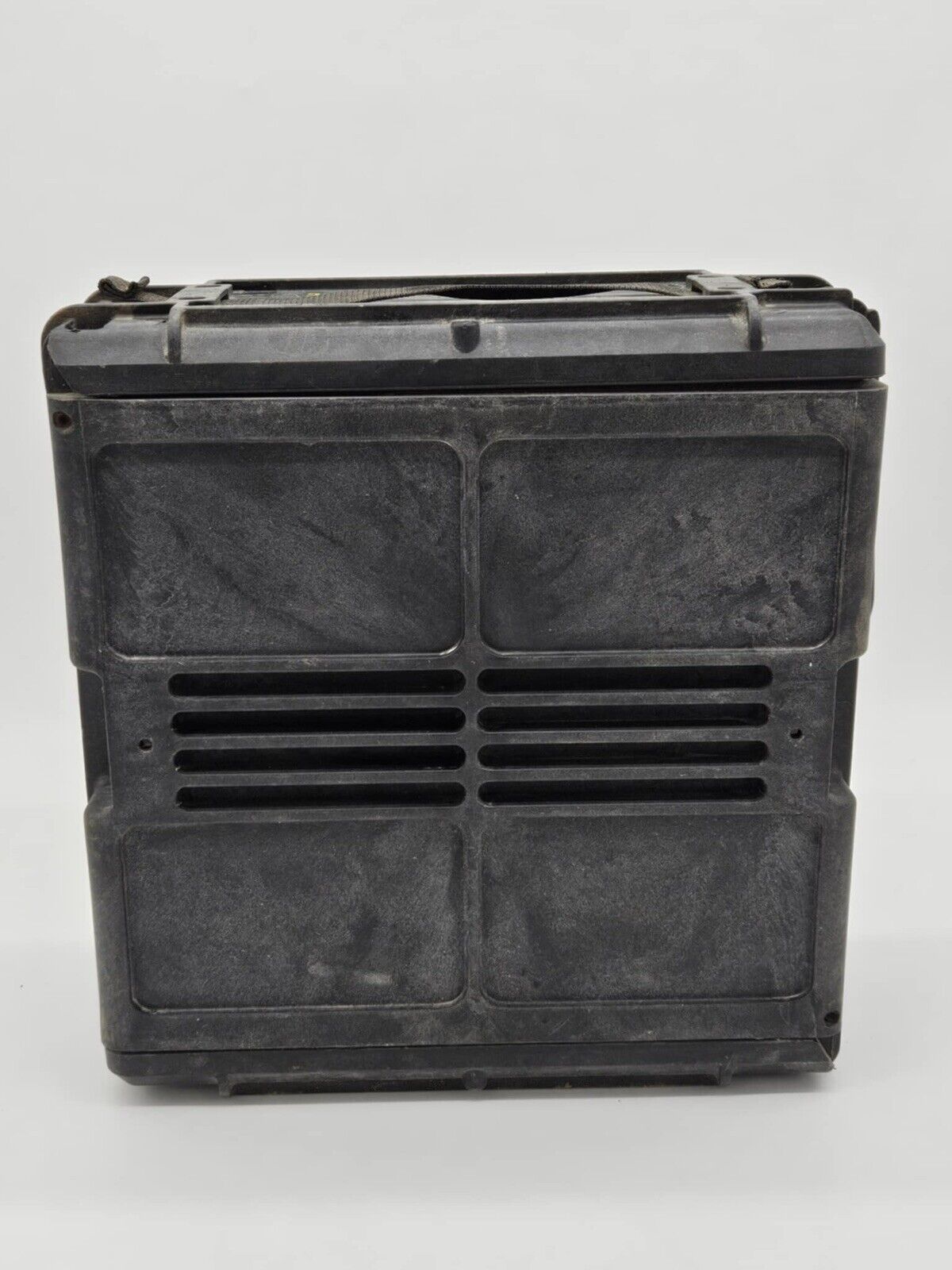 EMPTY MILITARY AMMO SHELL M910 STORAGE CASE 25MM HARDCASE 30 CARTRIDGES LINKED