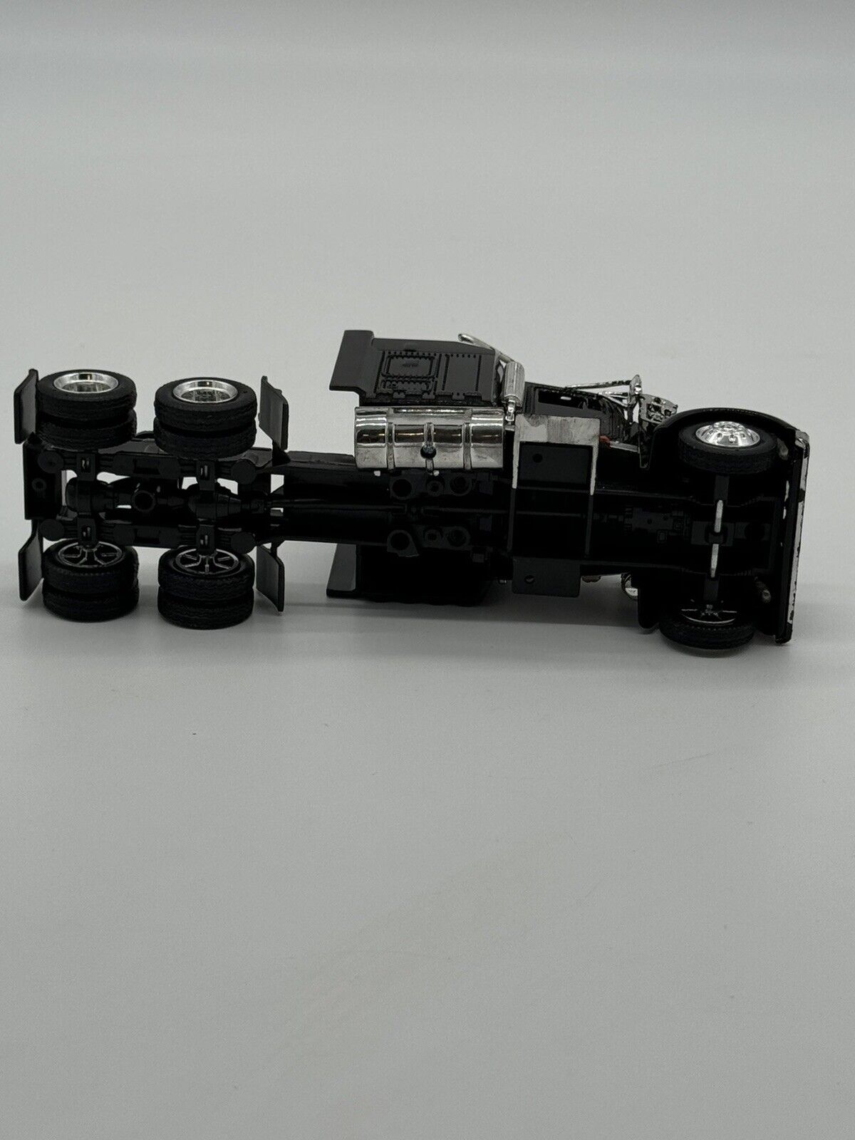 Vintage Kenworth Truck Semi Truck Black 1:32 Scale VTY