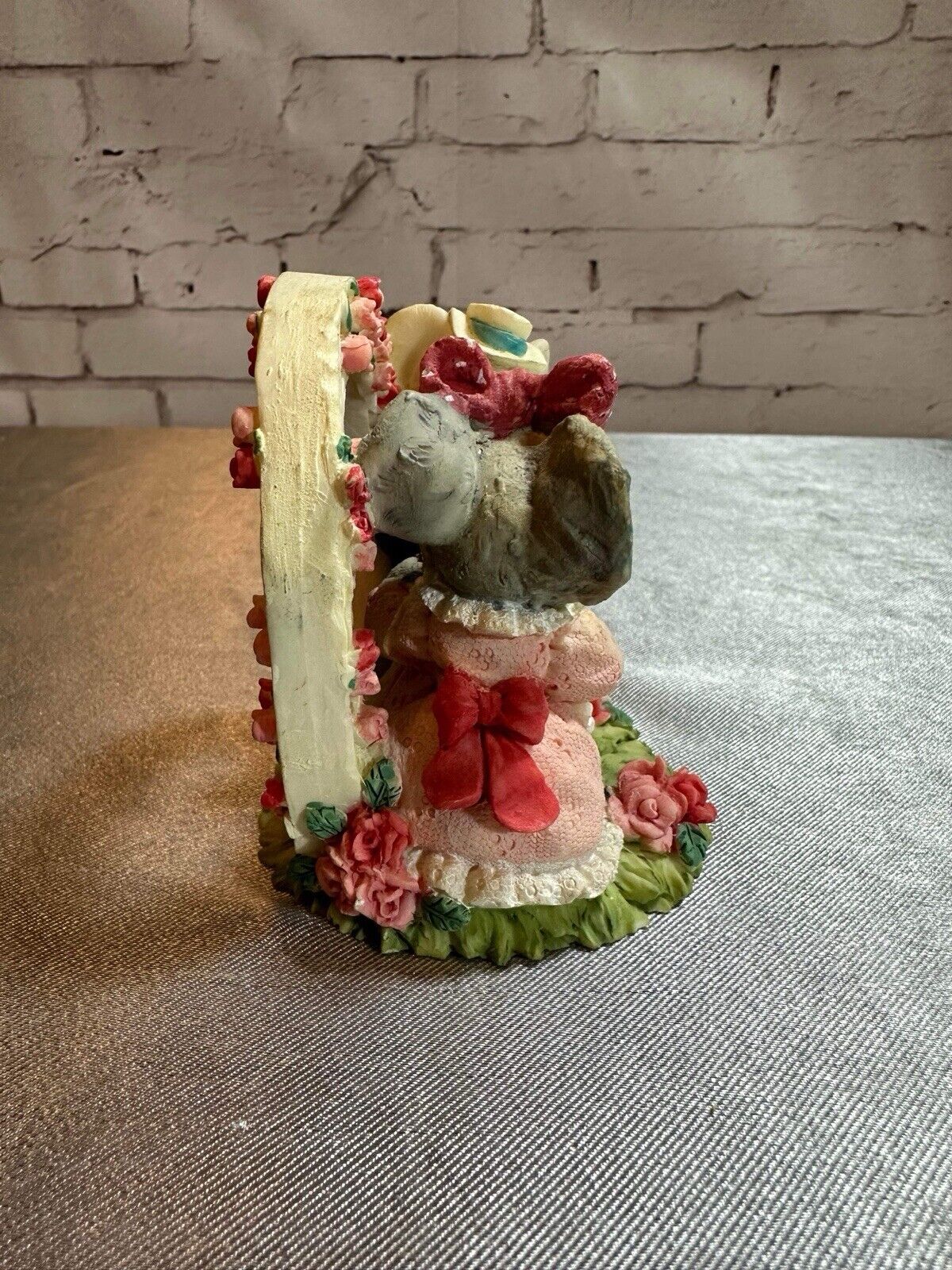 Vintage Loving Mice Ceramic Figurine W/ Roses & Guitar