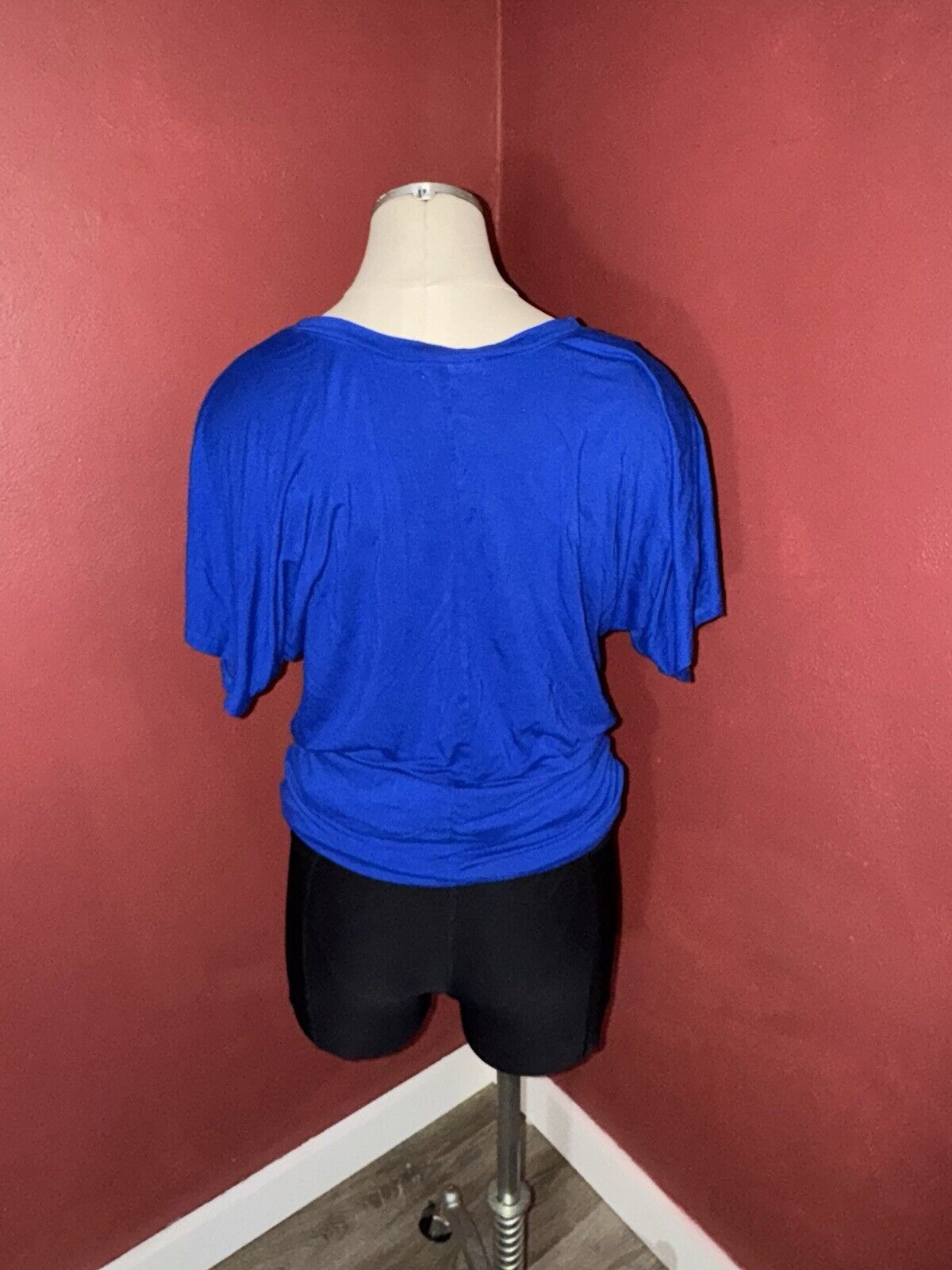 Women’s Free To Live SZ S Fitted Waistline Tunic Blue Short Sleeve Top WCLTH