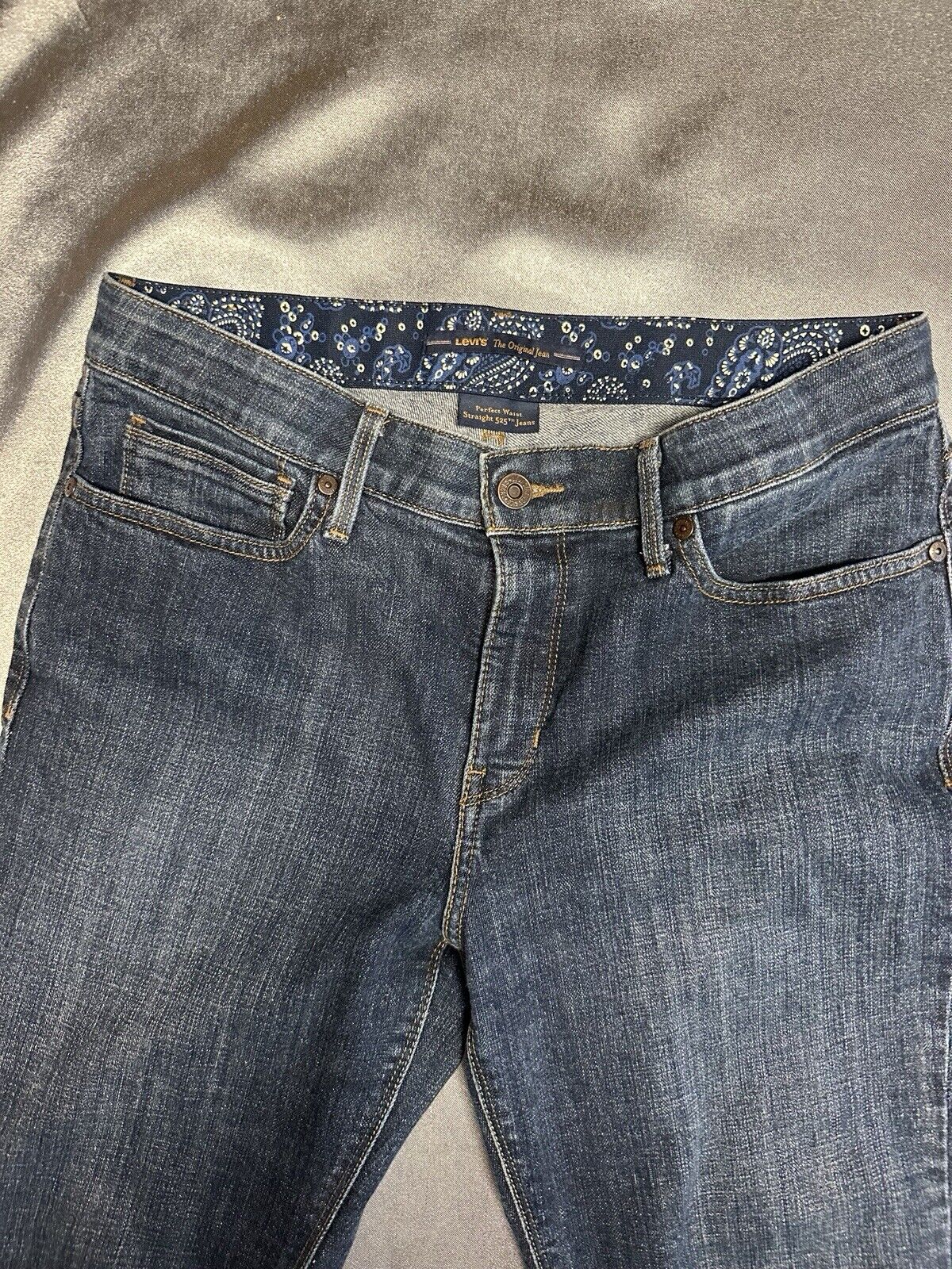 Levi’s Perfect Waist 525 Boot Cut Jeans Women's sz 10- Great Condition WCLTH 001
