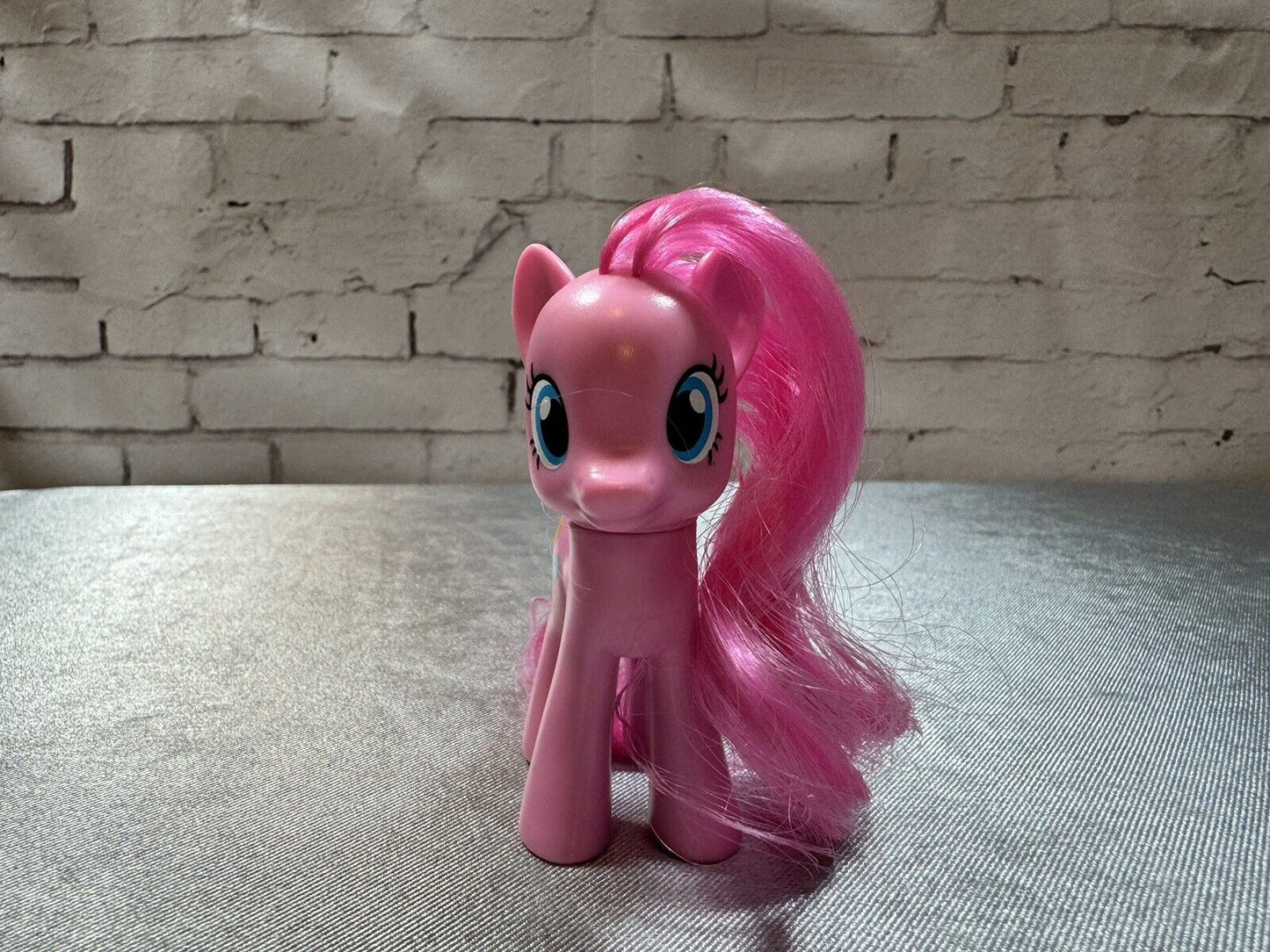Pinkie Pie. My Little Pony MLP FiM G4. 3" Brushable Figure.