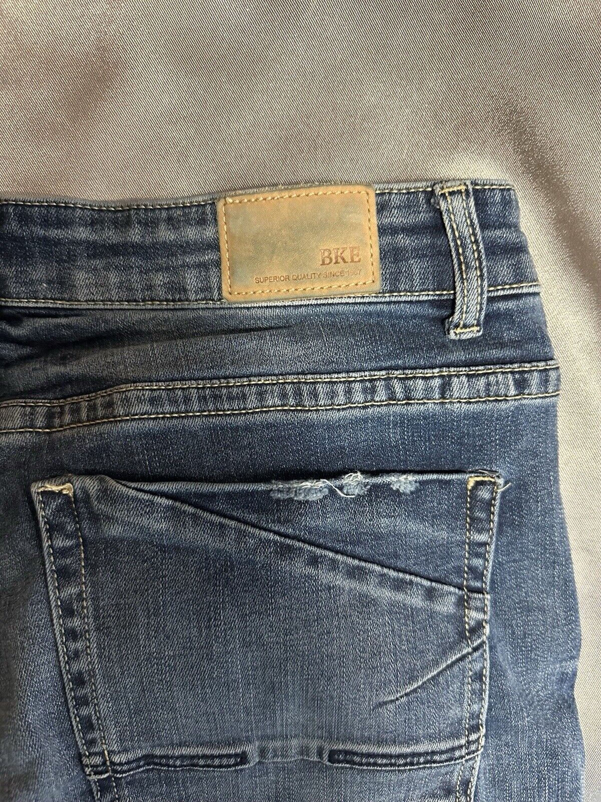 BKE Womens Jeans Sz 32 Payton Ankle Skinny Distressed WCLTH 001