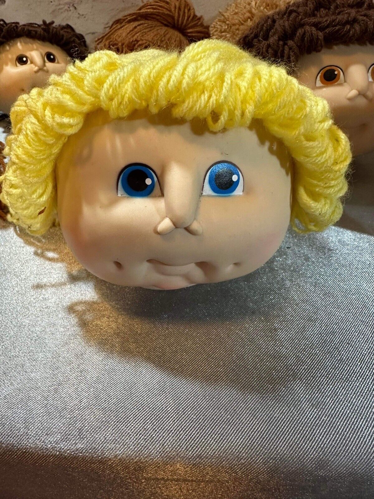 LOT of CABBAGE PATCH KID - BABY DOLL HEADS - 4.5 INCH VINTAGE 1984 VCTY