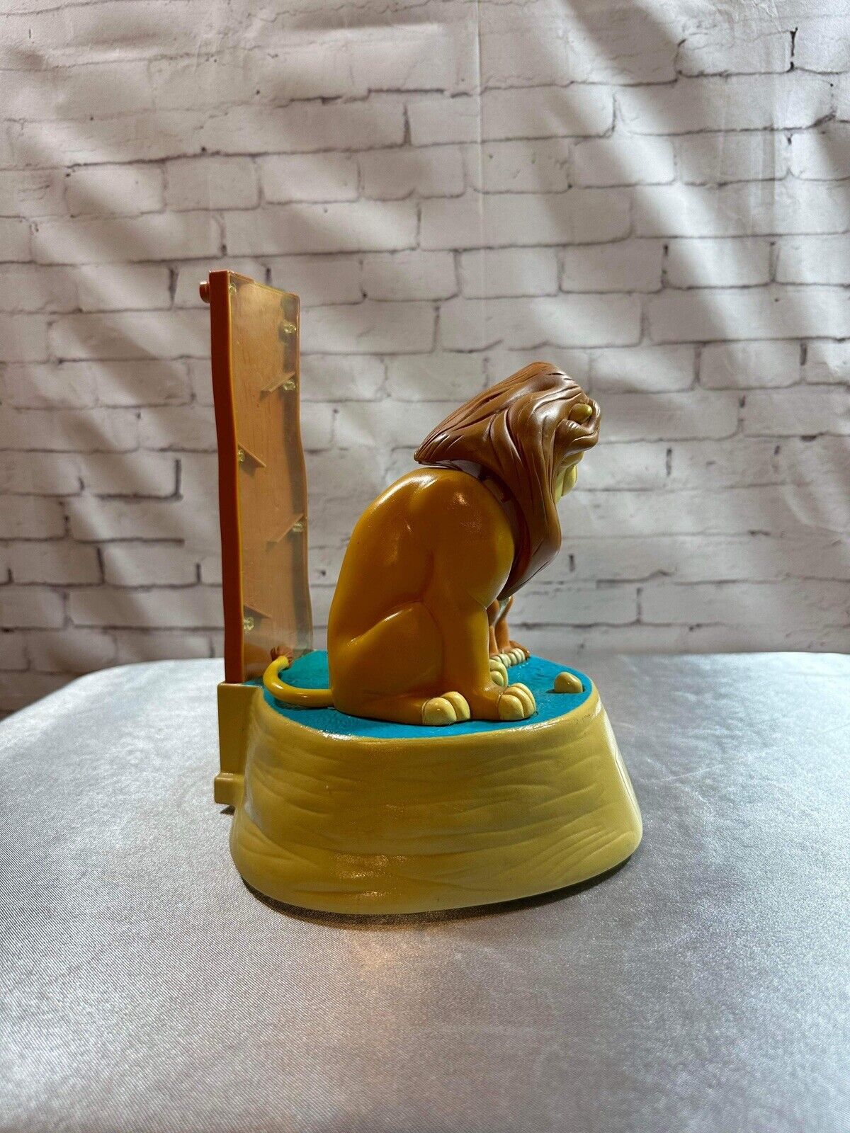 1994 Disney The Lion King Simba's Pride Talking Coin Bank *Works* VTY