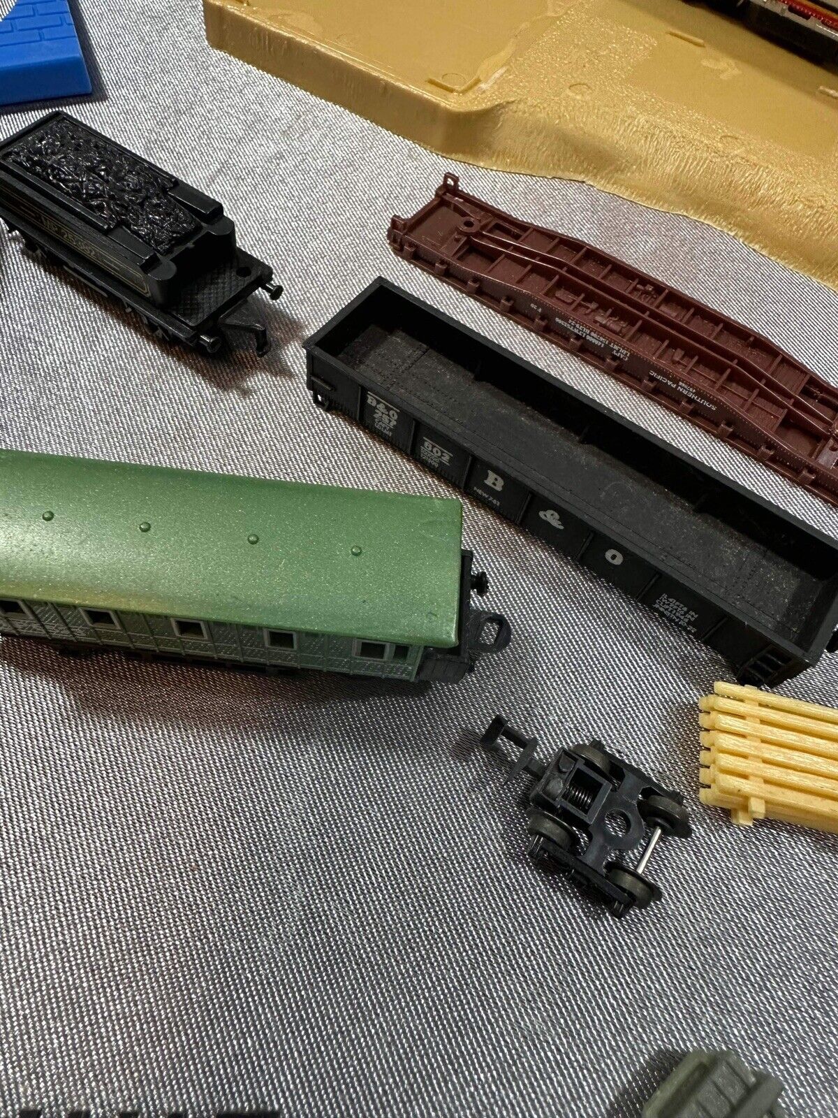 Old Vintage Train Set Mixed Lot - Tyco-Kit, Soma & More VCTY 004