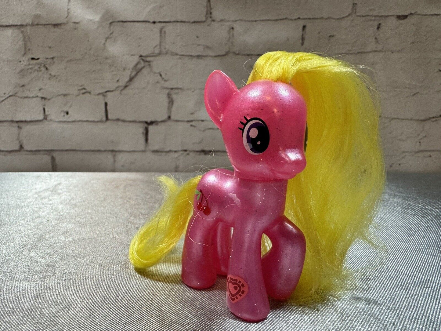 My Little Pony Cherry Berry Pearlized Brushable Toy 61831 VCTY