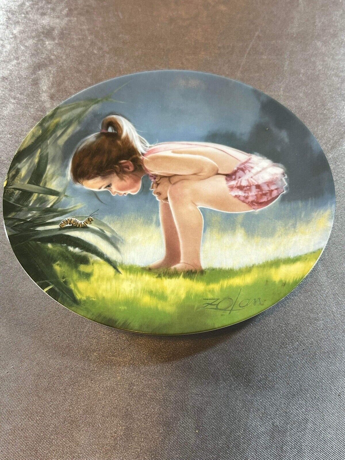 Pemberton & Oakes - Donald Zolan "Small Wonders" 8.25" Collectible Plate VCHD