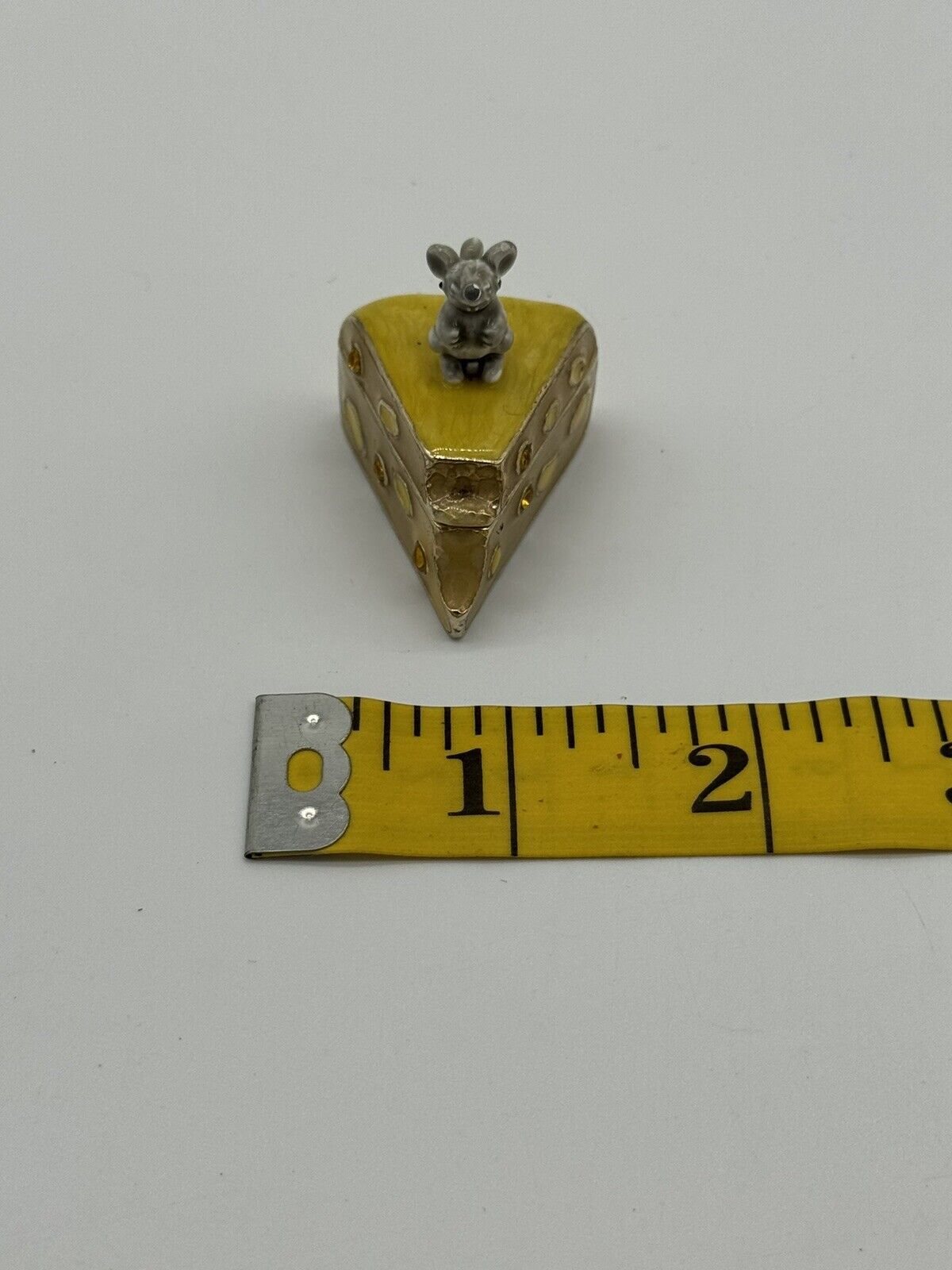 MONET "Mouse w Cheese Slice" Collectible Enamel Keepsake Trinket Box TNO 006
