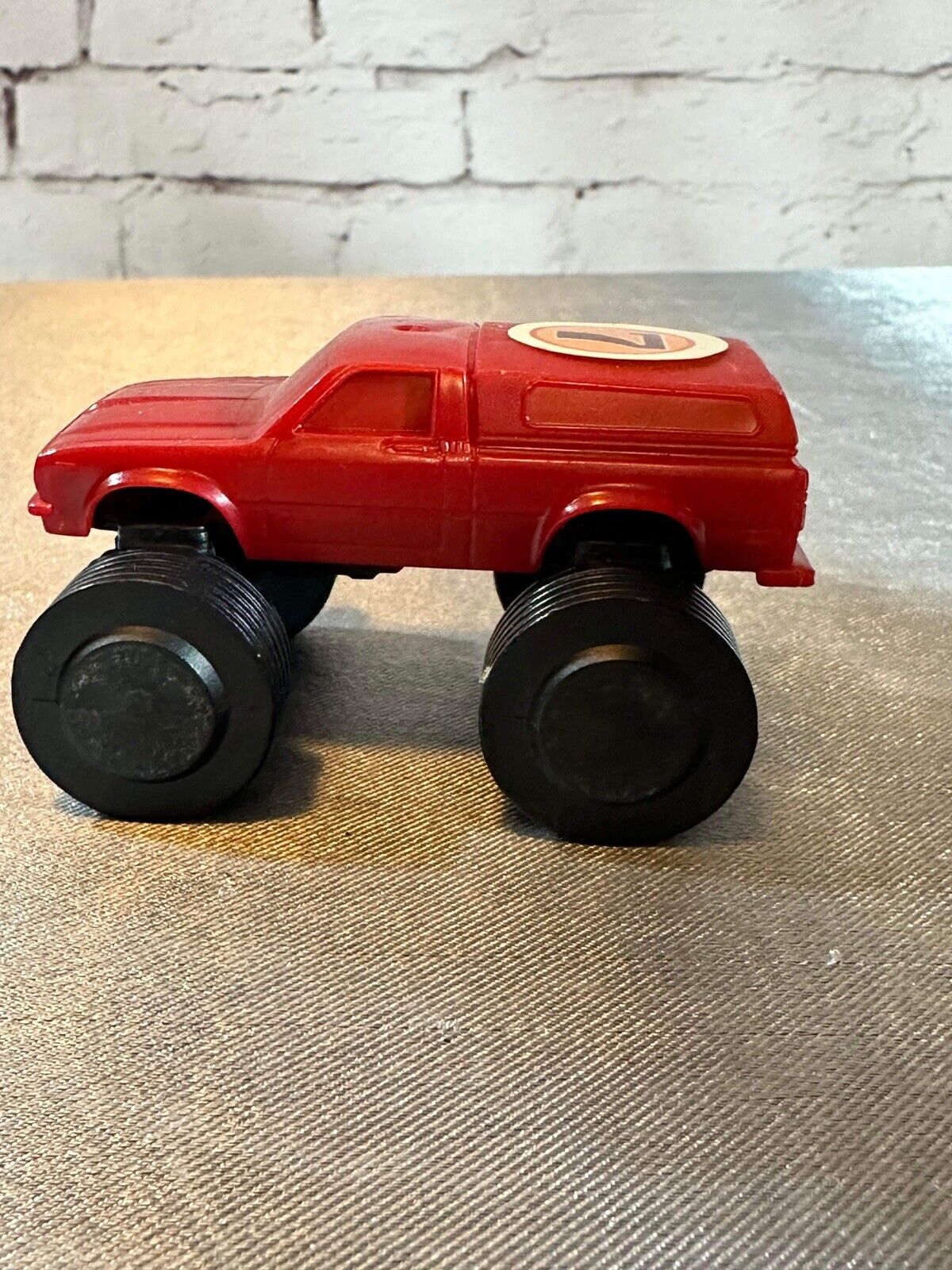 1982 Mattel Made In Mexico Plastic Bronco Truck Red Vintage Toy VTY