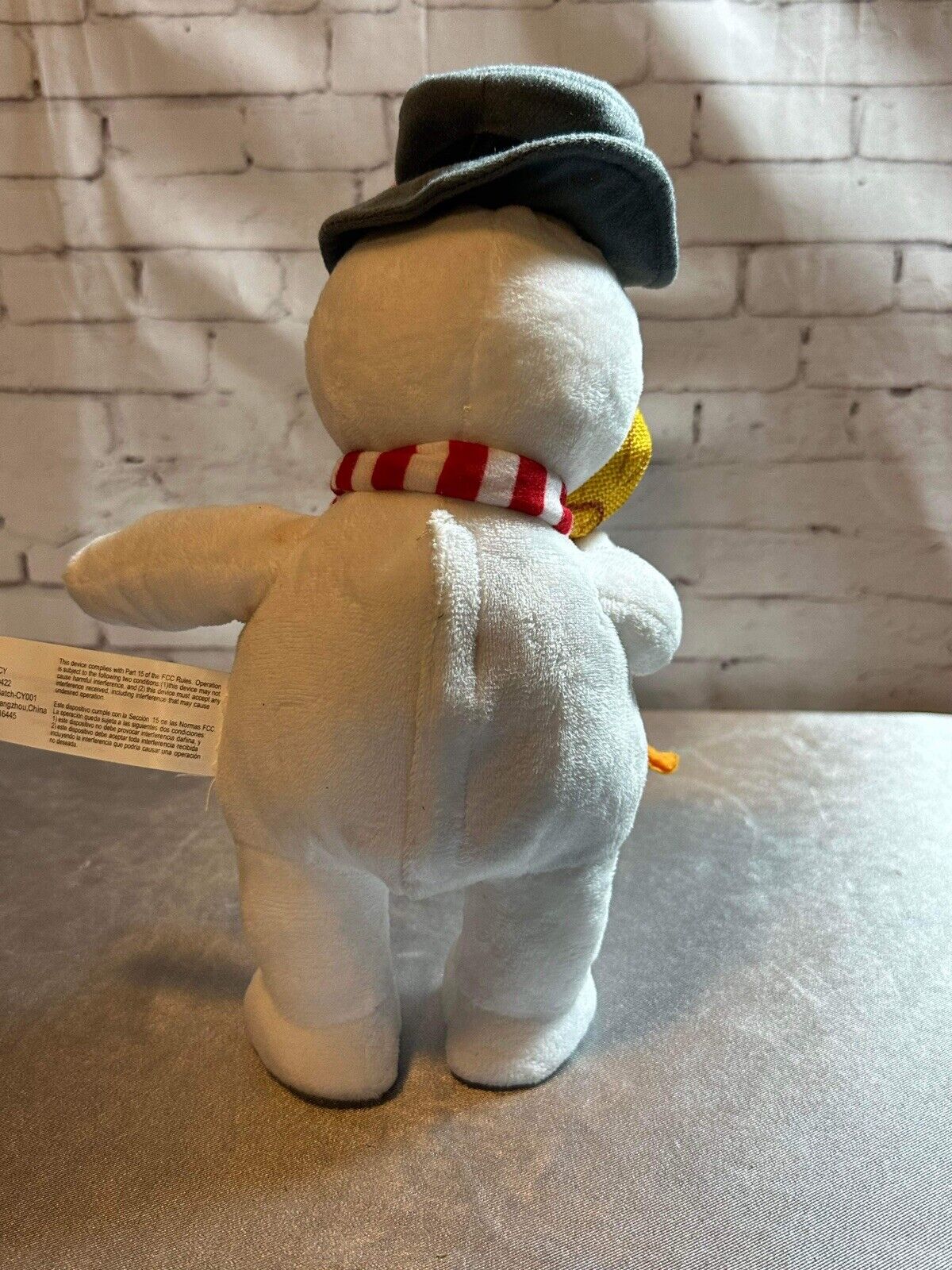 Gemmy Frosty the Snowman 2018 Animated Plays Frosty the Snowman and Walks VTY