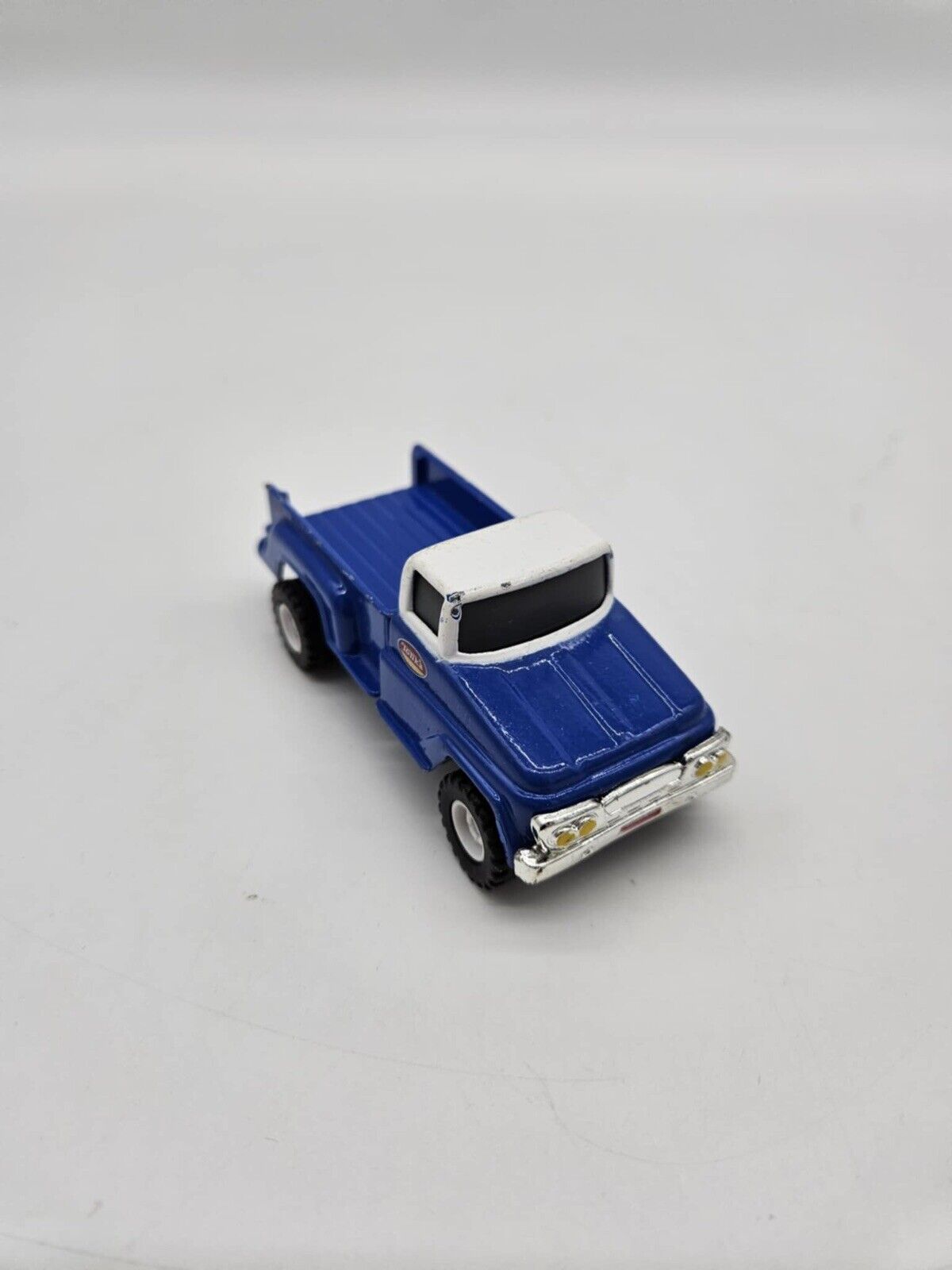 2012 HASBRO Funrise-1/65 Diecast Blue Tonka Mini Pick Up Truck B17