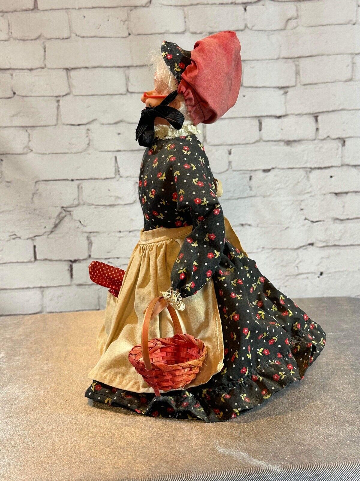 Vintage Handmade DISH SOAP BOTTLE DOLL Doorstop Country Prairie Granny TNO QCC