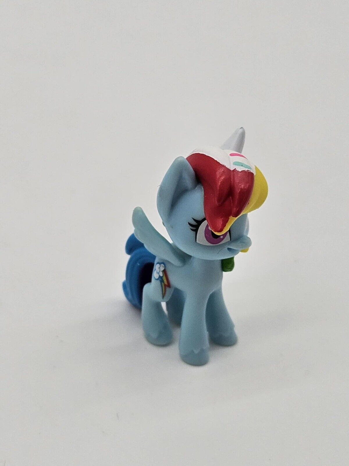 2020 My Little Pony G4.5 Unicorn Party Celebration 1.5" Rainbow Dash Figure