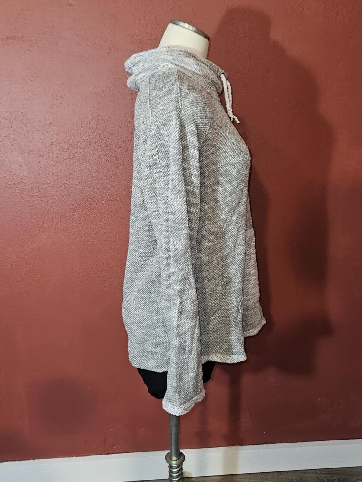 Calvin Klein Performance Quick Dry Sweater Cowl Neck Kangaroo Pocket Sz L