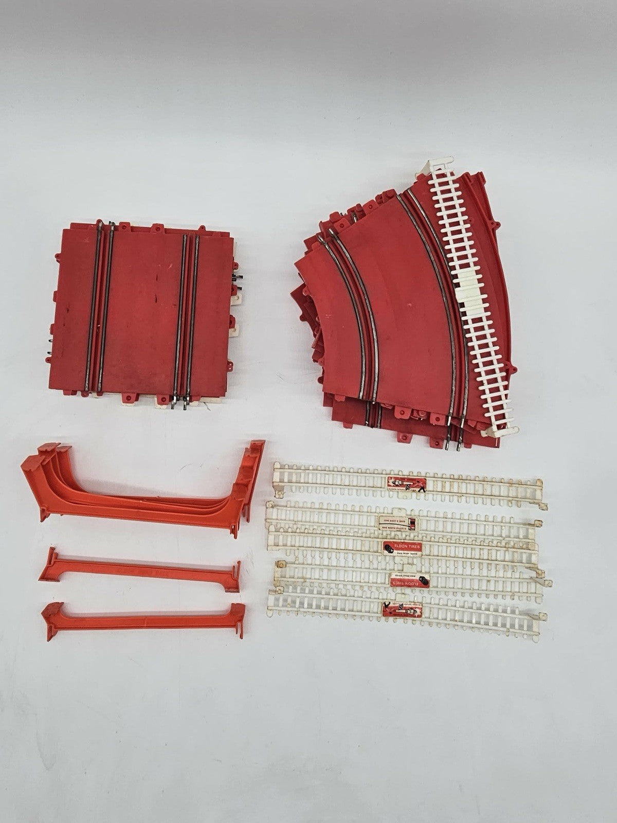 Vintage Eldon HO Scale Slot Car Track Lot Curves Straights Guard Rails