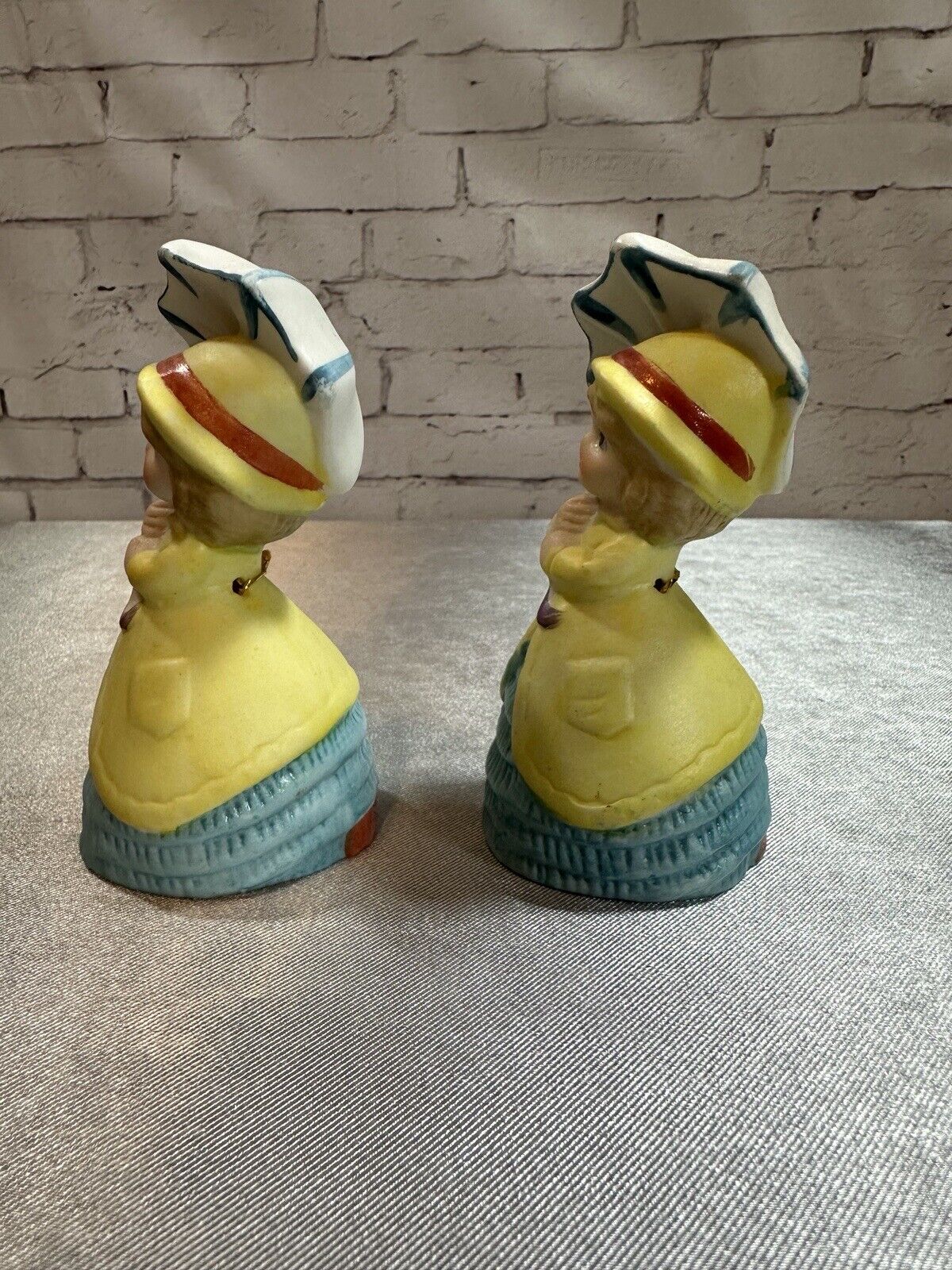 2 Vintage Jasco 1979 Adorabelles Porcelain Bisque Bell Umbrella Girls VCFG