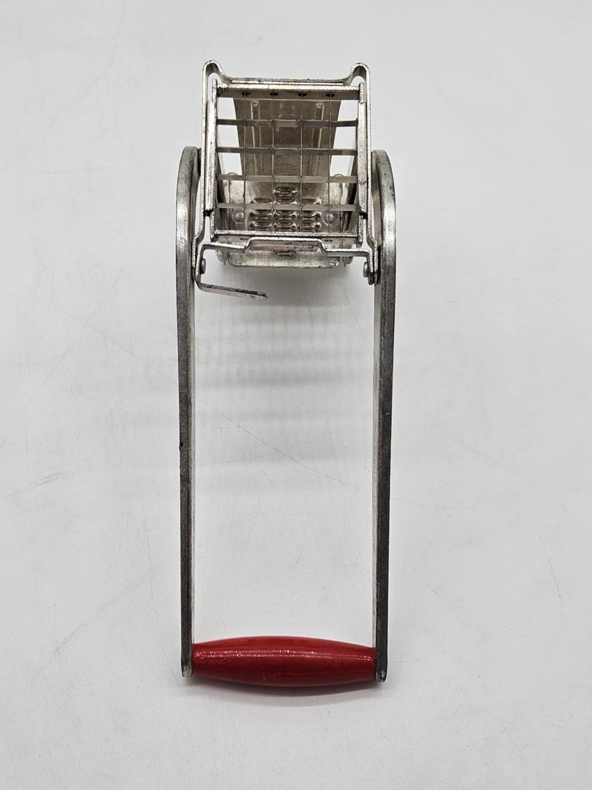 Vintage Villa potato chipper french fry slicer cutter red handle w/ box England